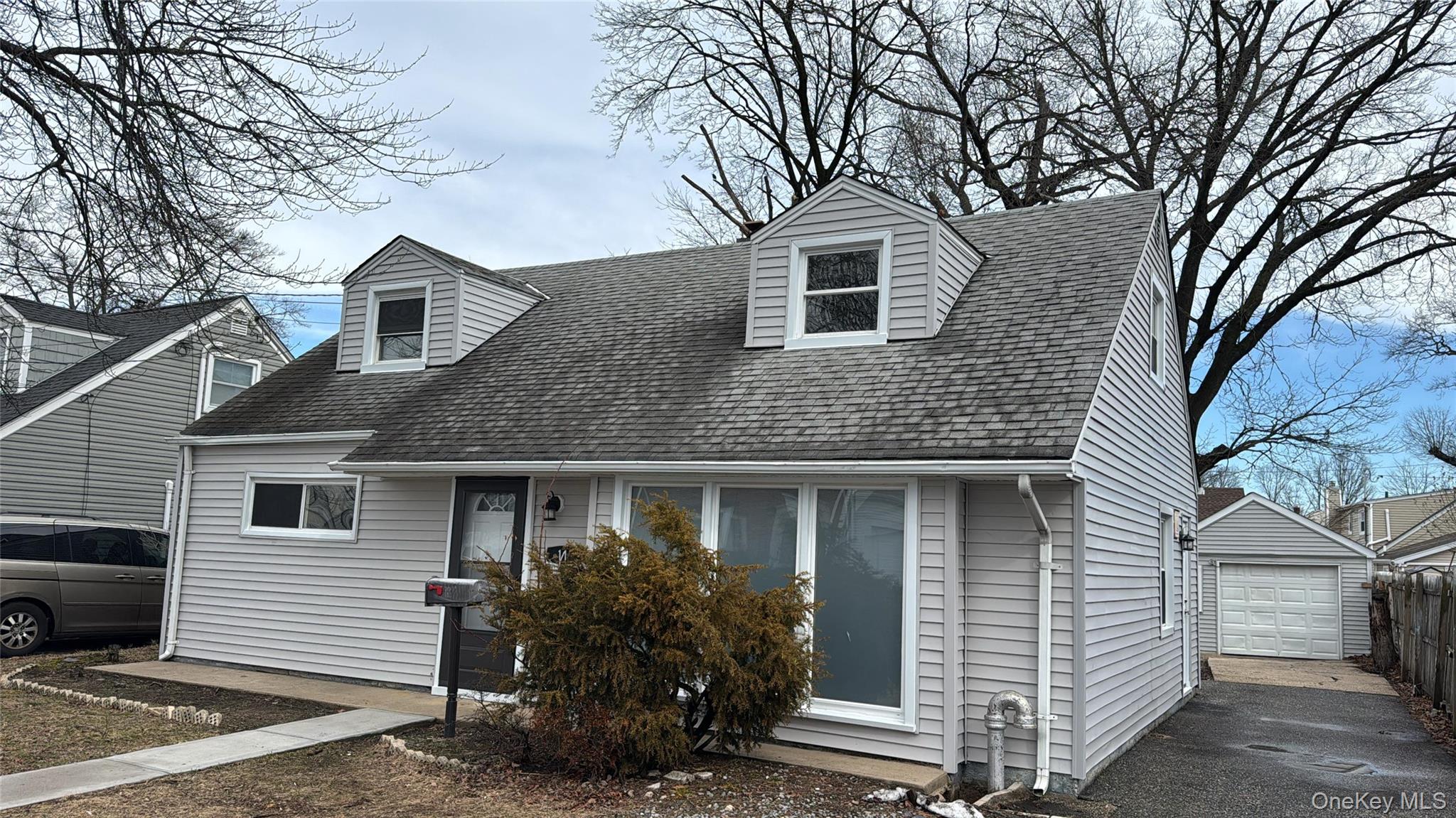 11 State Street, Valley Stream, NY 11580