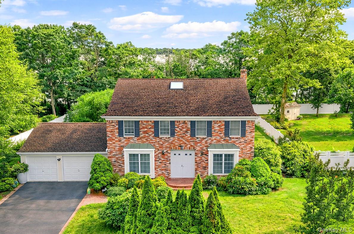 30 Ashford Drive, Bohemia, NY 11716