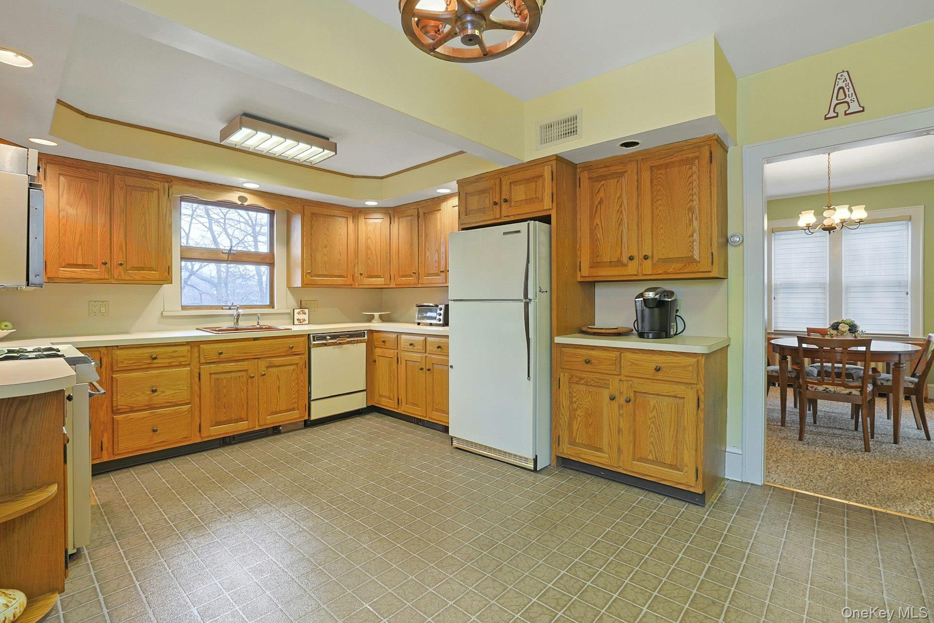 15 High Street, Tarrytown, NY 10591