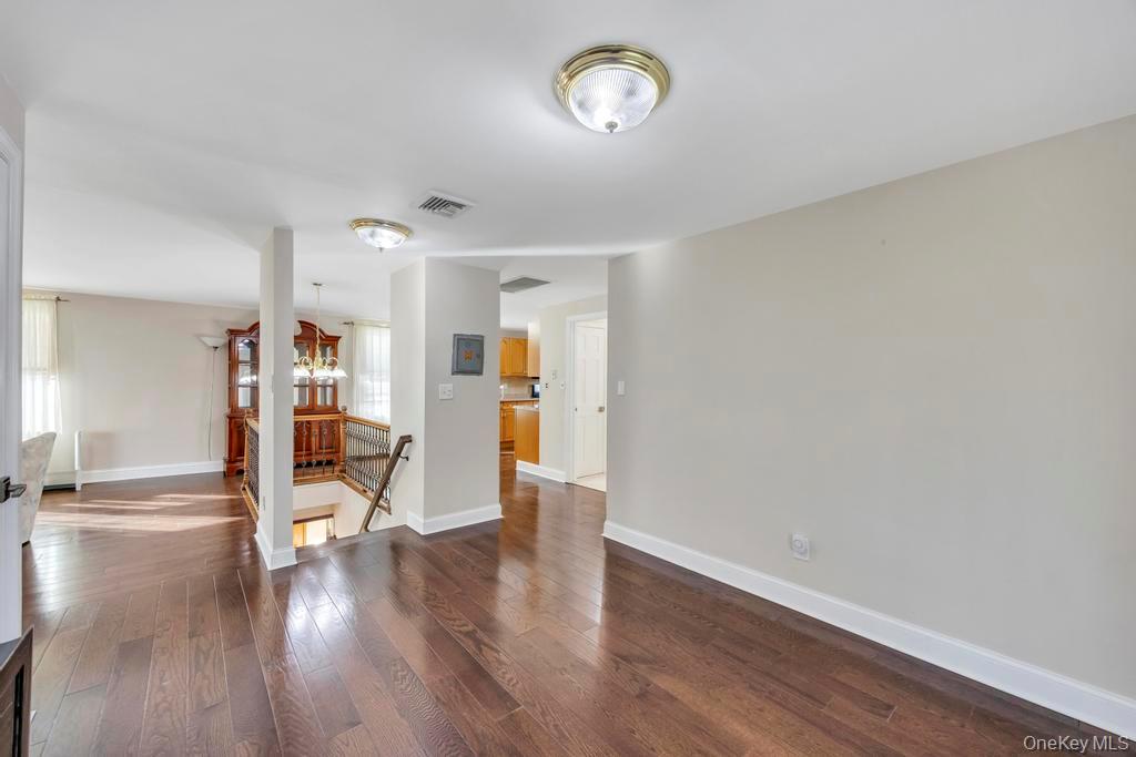 30 Andover Lane, Hicksville, NY 11801