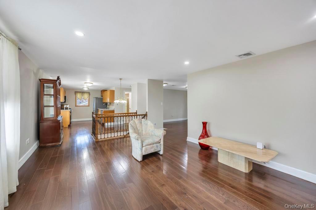 30 Andover Lane, Hicksville, NY 11801