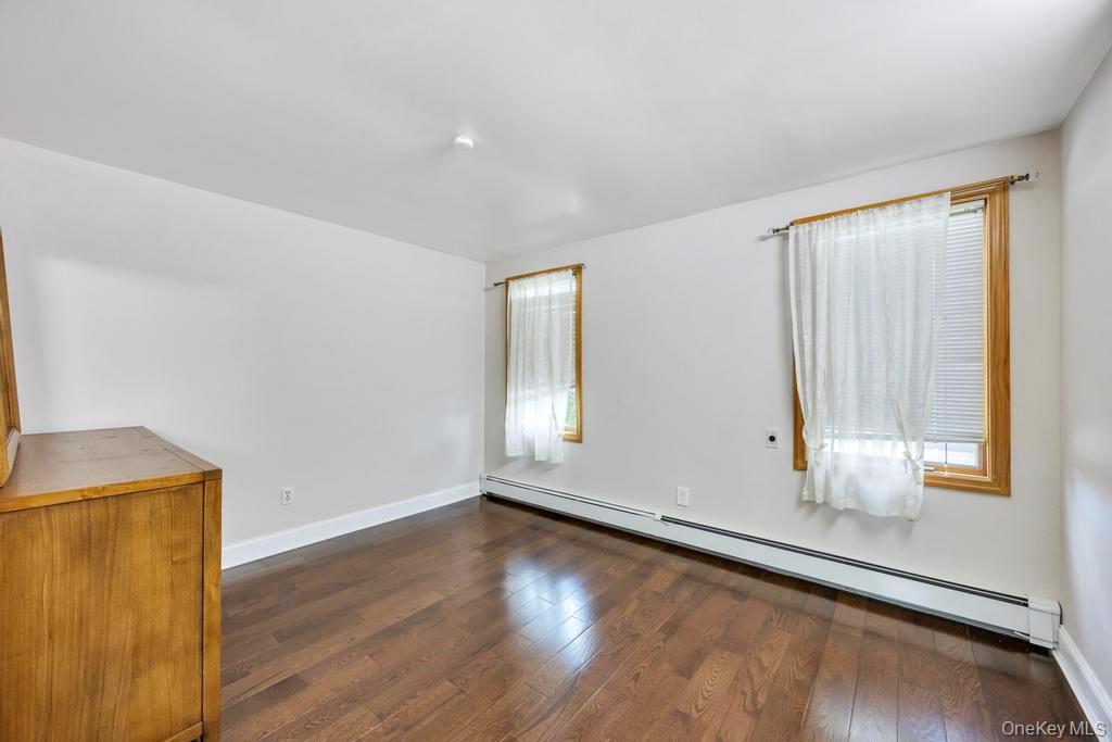 30 Andover Lane, Hicksville, NY 11801