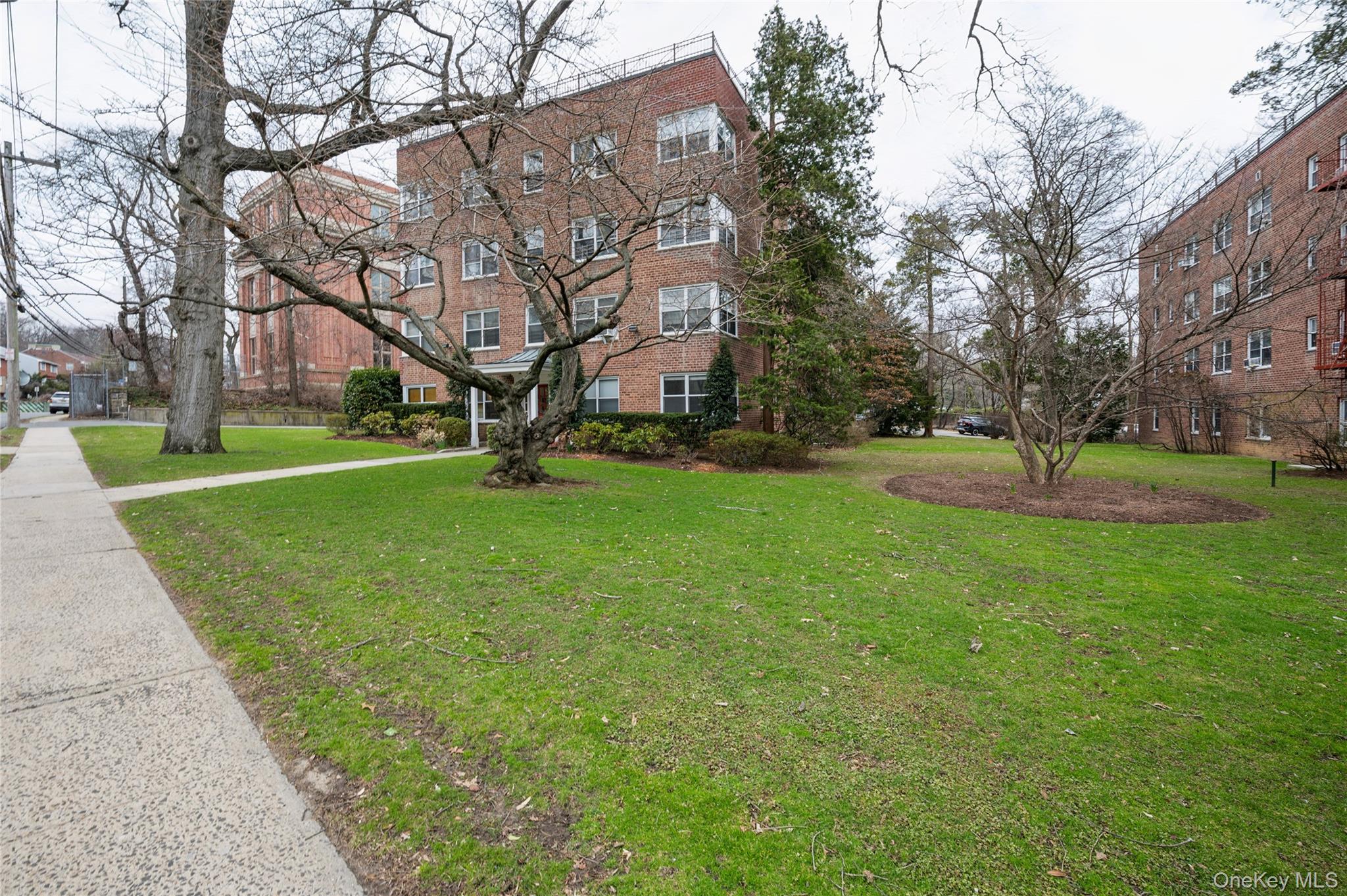 781 Palmer Road # 4F, Bronxville, NY 10708