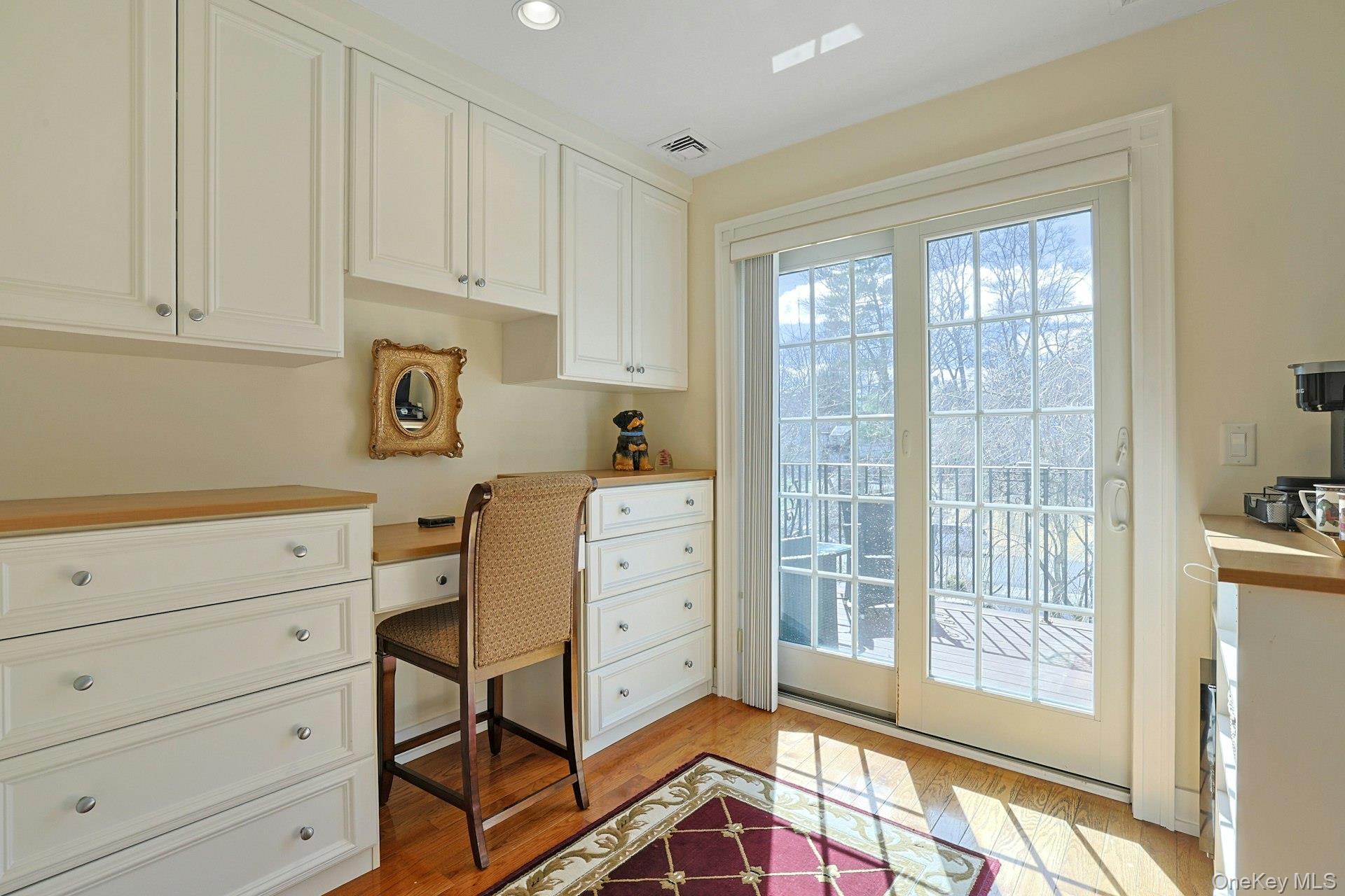 81 Oxford Road, New Rochelle, NY 10804