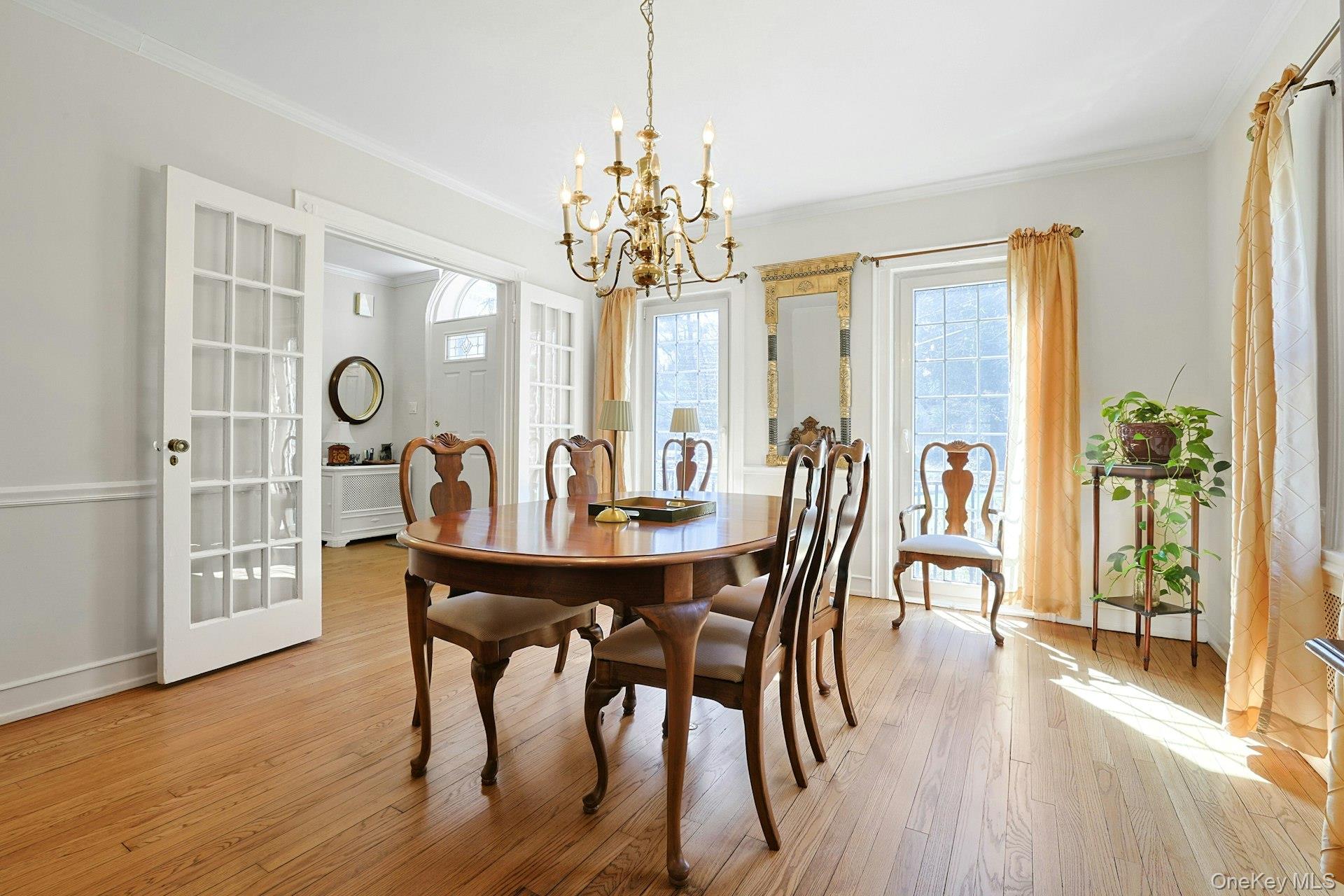 81 Oxford Road, New Rochelle, NY 10804