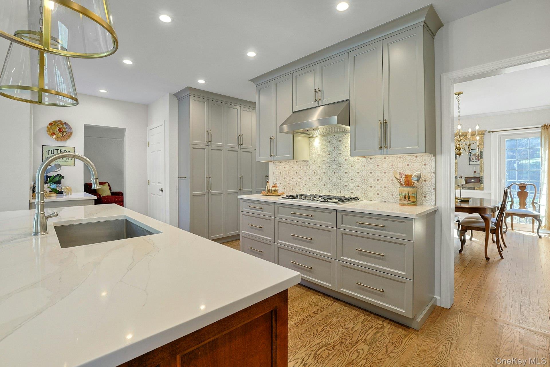 81 Oxford Road, New Rochelle, NY 10804