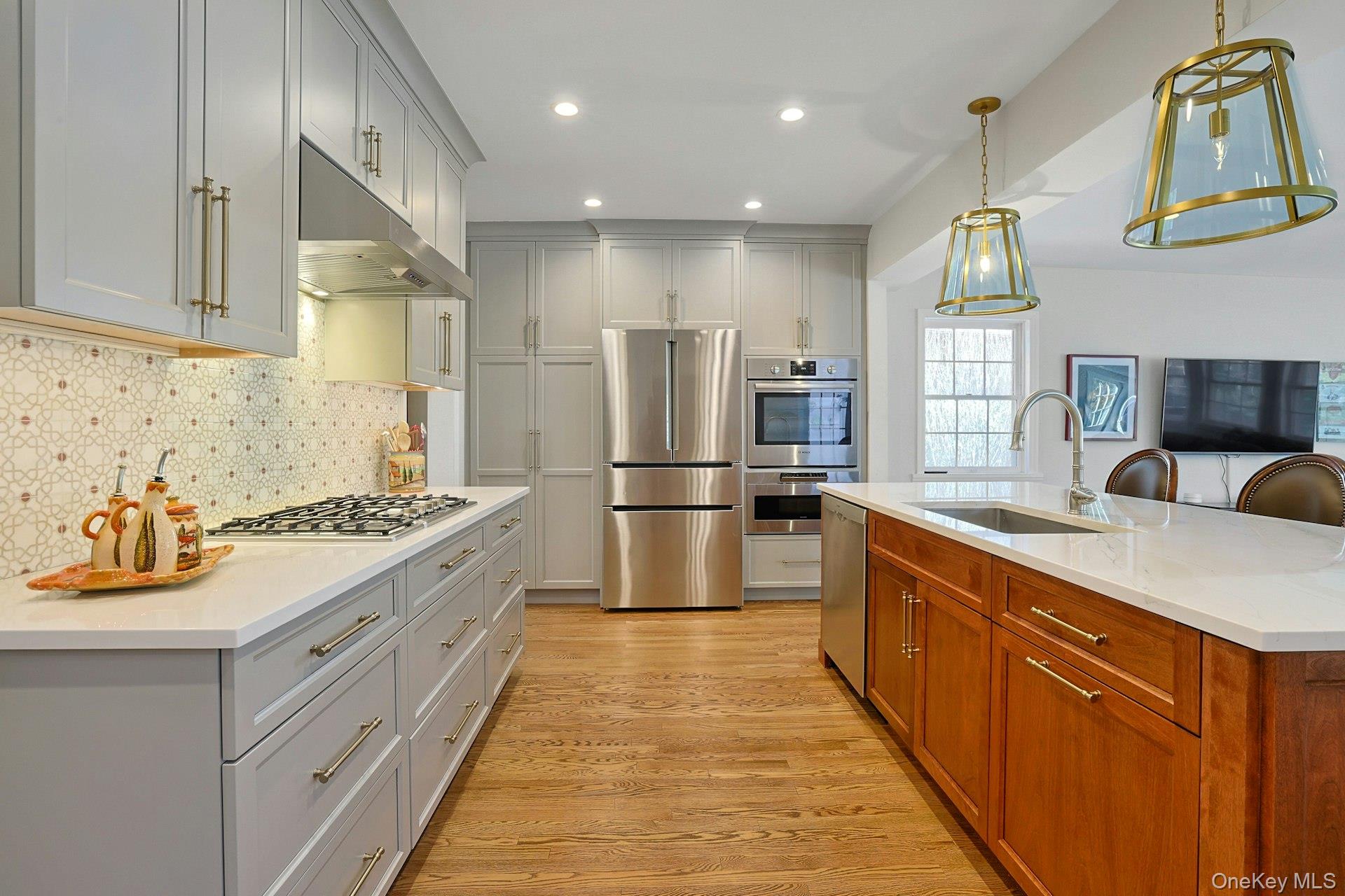 81 Oxford Road, New Rochelle, NY 10804