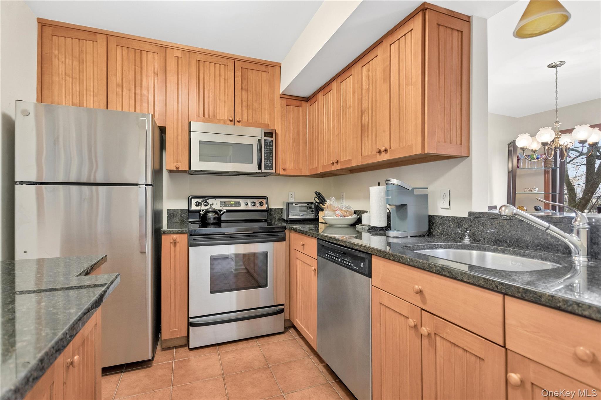 806 Eagle Bay Drive, Ossining, NY 10562