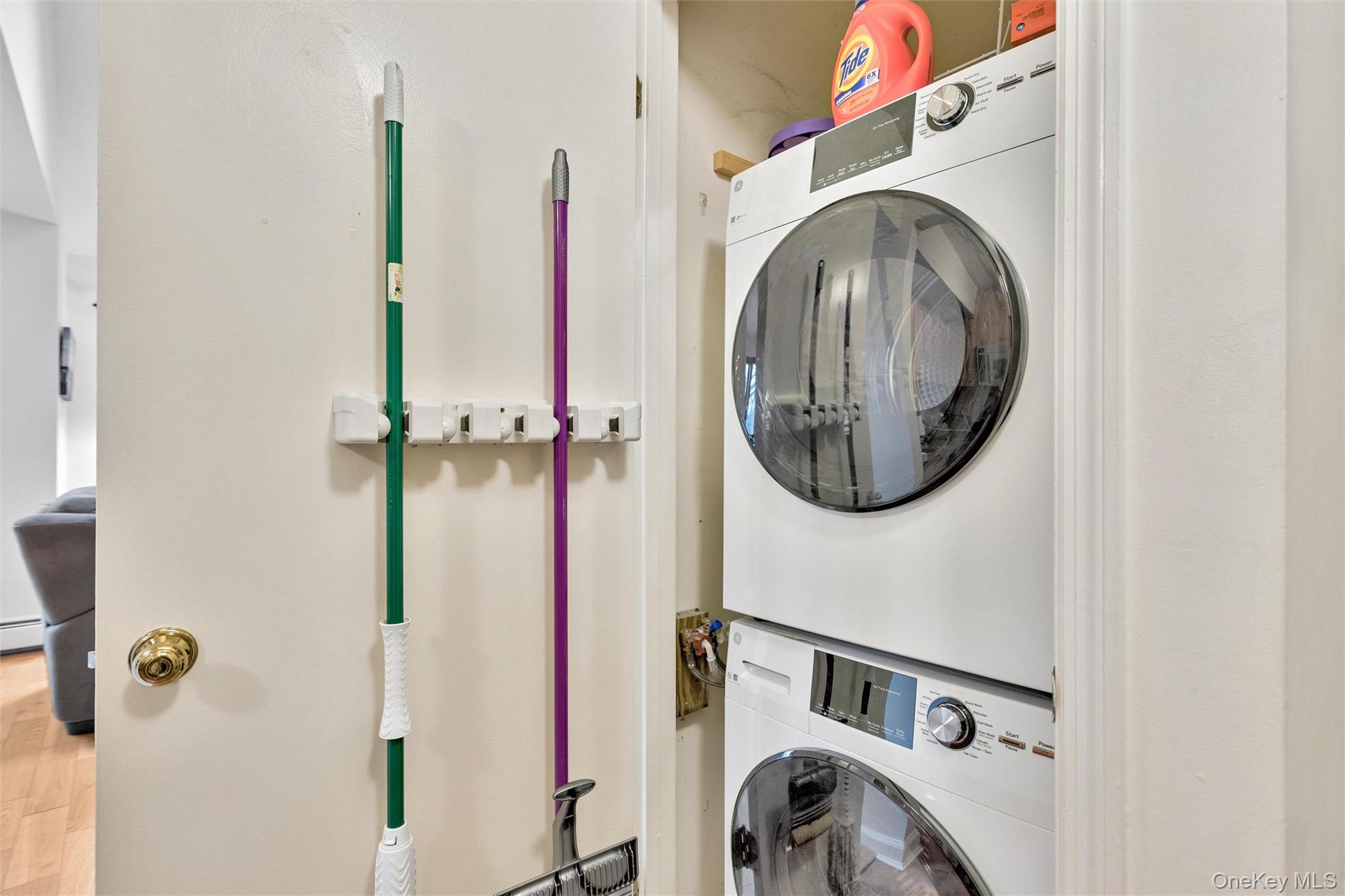 806 Eagle Bay Drive, Ossining, NY 10562