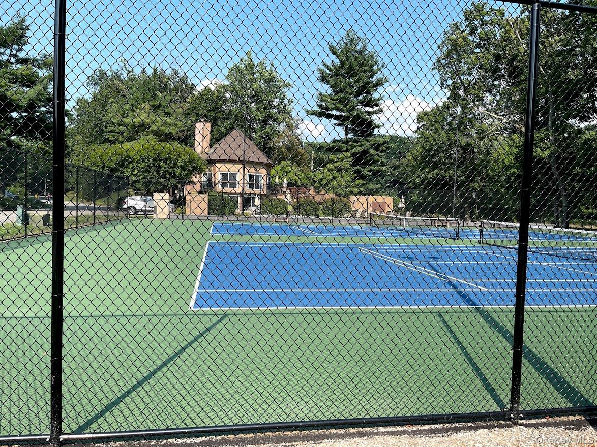 806 Eagle Bay Drive, Ossining, NY 10562