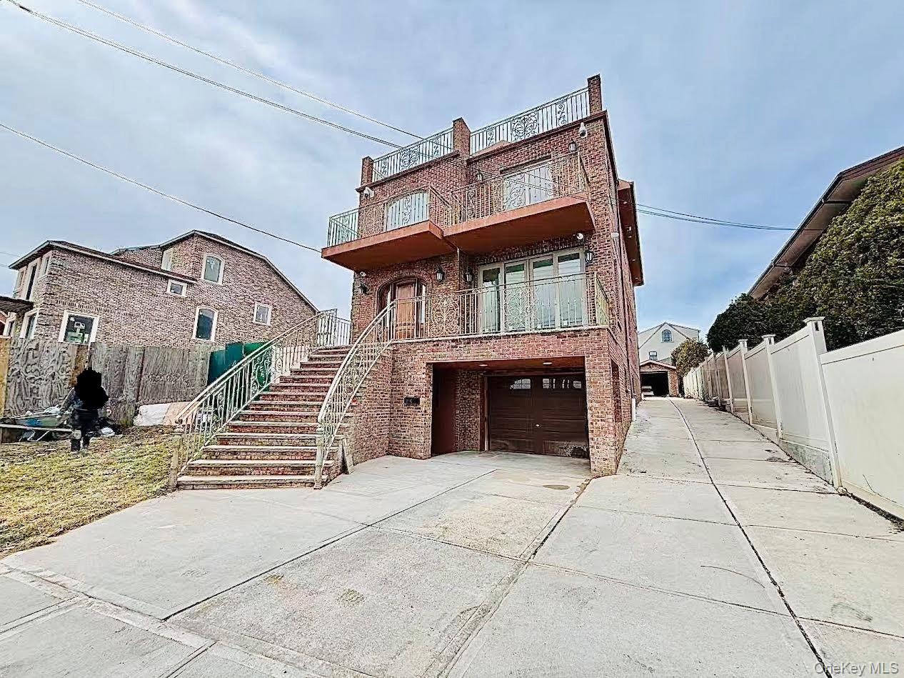 10-42 Utopia Parkway, Beechhurst, NY 11357