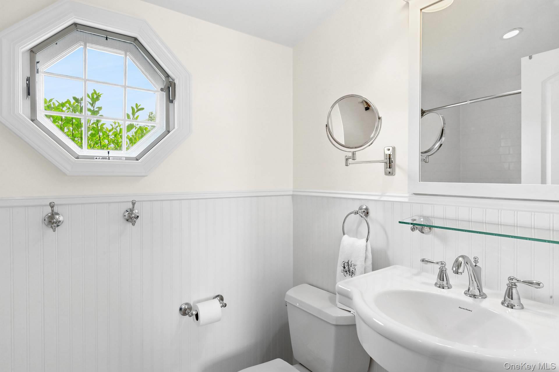 315 Old Salt Road, Mattituck, NY 11952