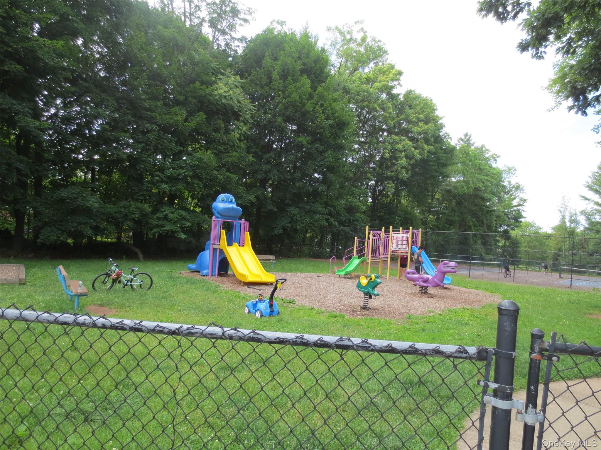 4 Oxford Court # 8007, Suffern, NY 10901