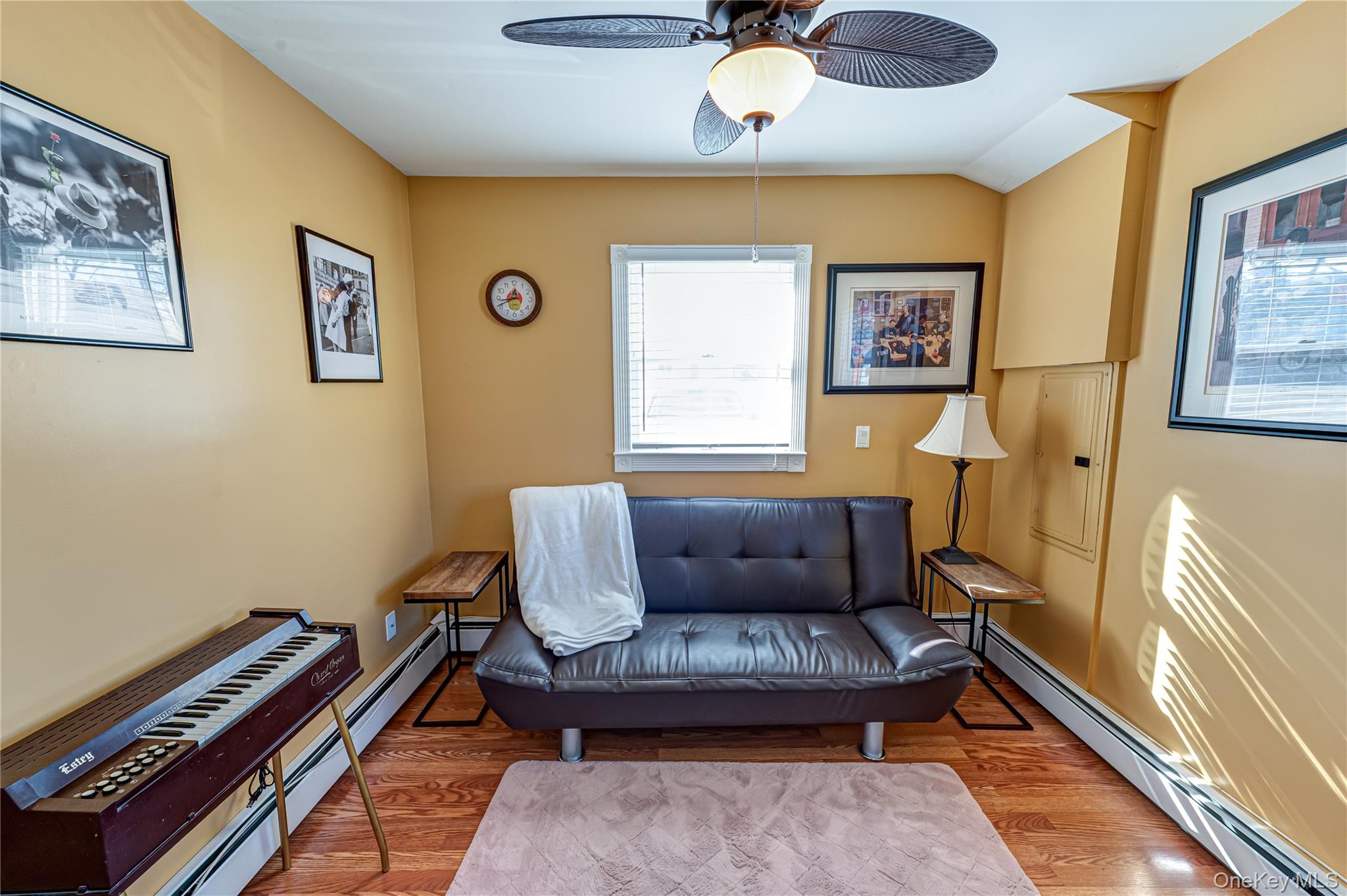 869 Udall Road, West Islip, NY 11795