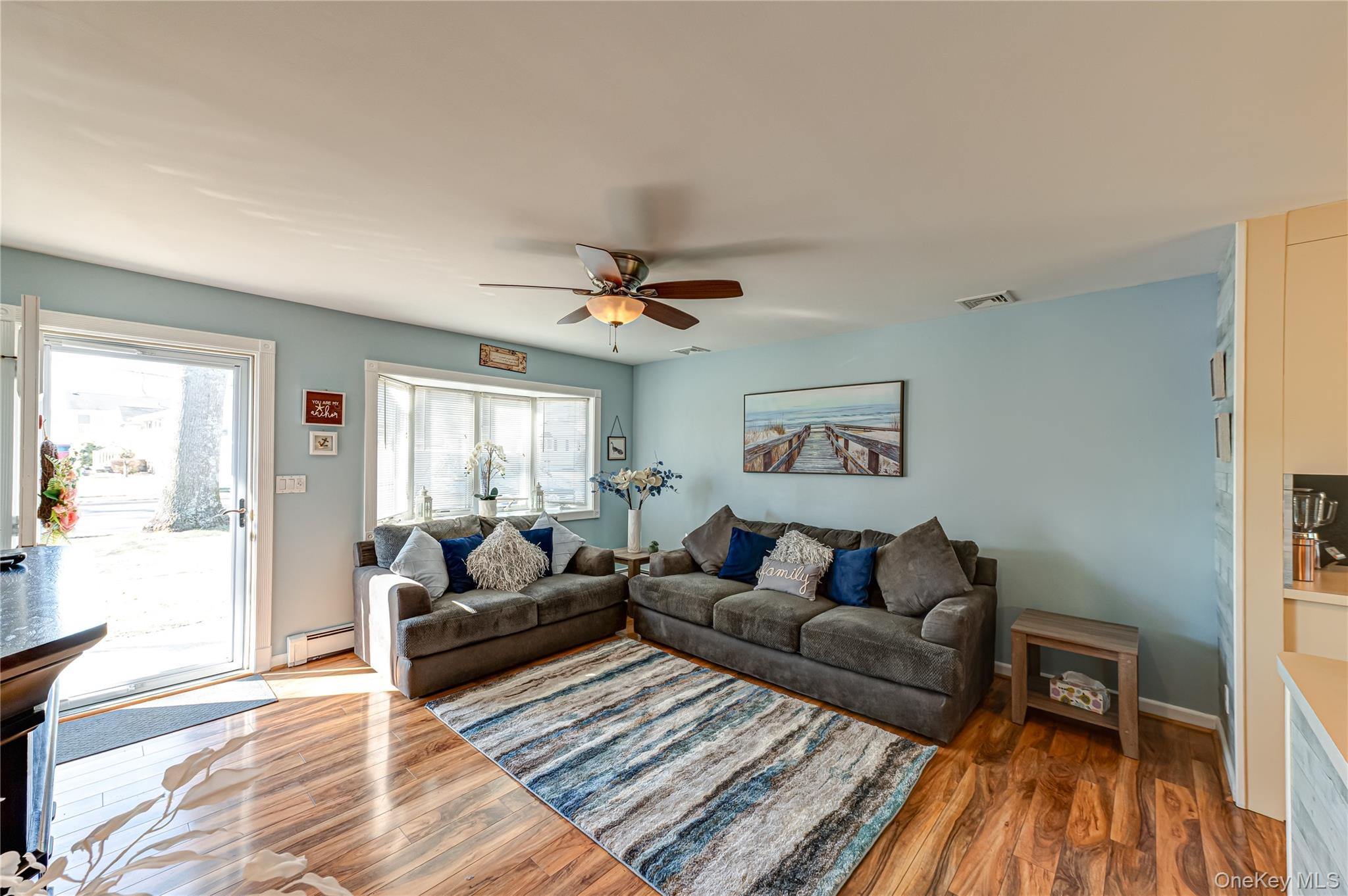 869 Udall Road, West Islip, NY 11795