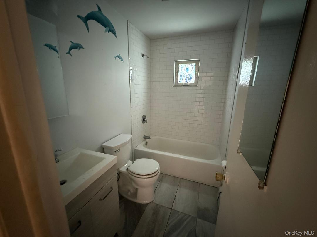 2399 Union Boulevard # 8B, Islip, NY 11751