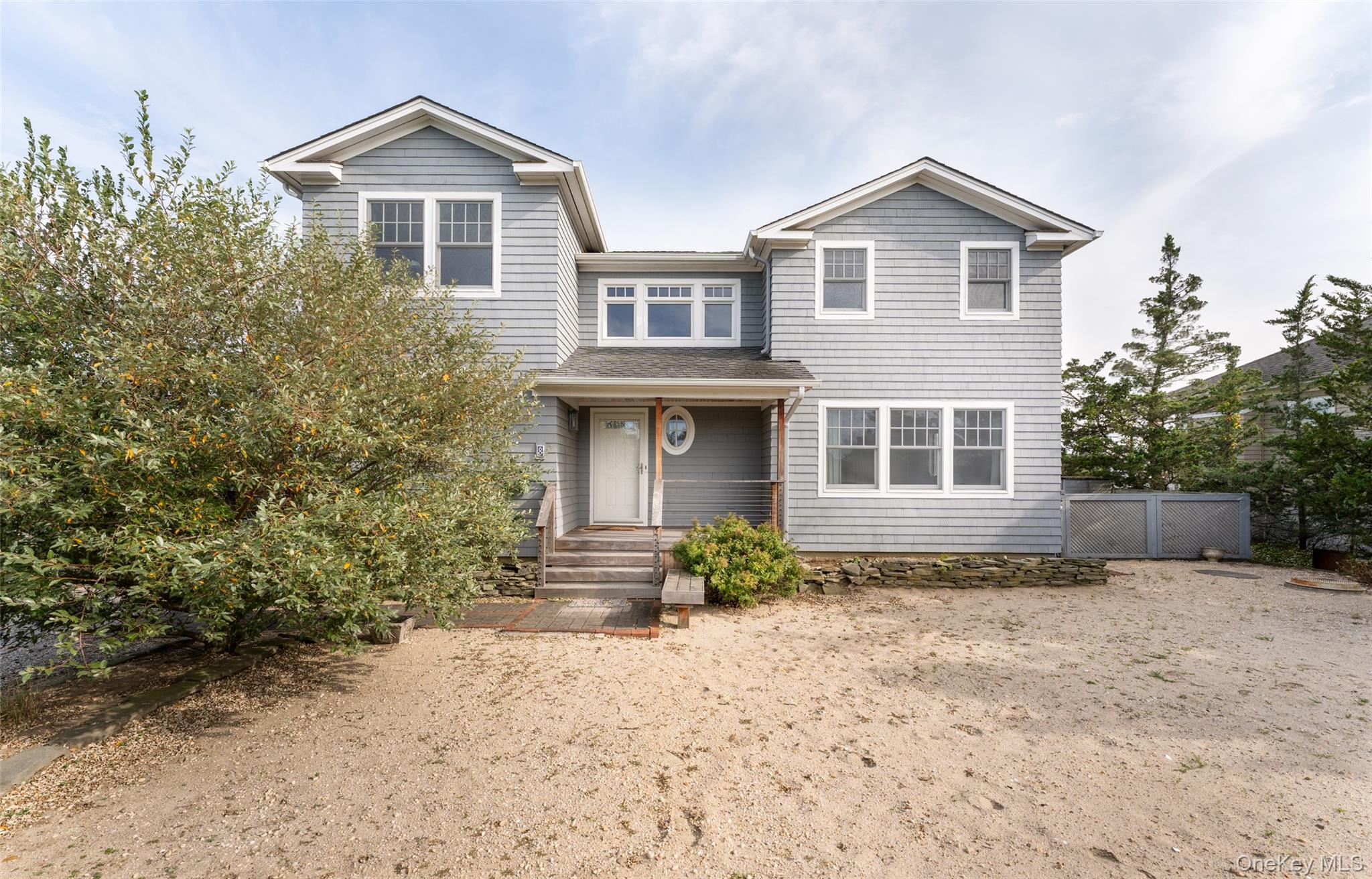 8 Landsend Lane, Southampton, NY 11968