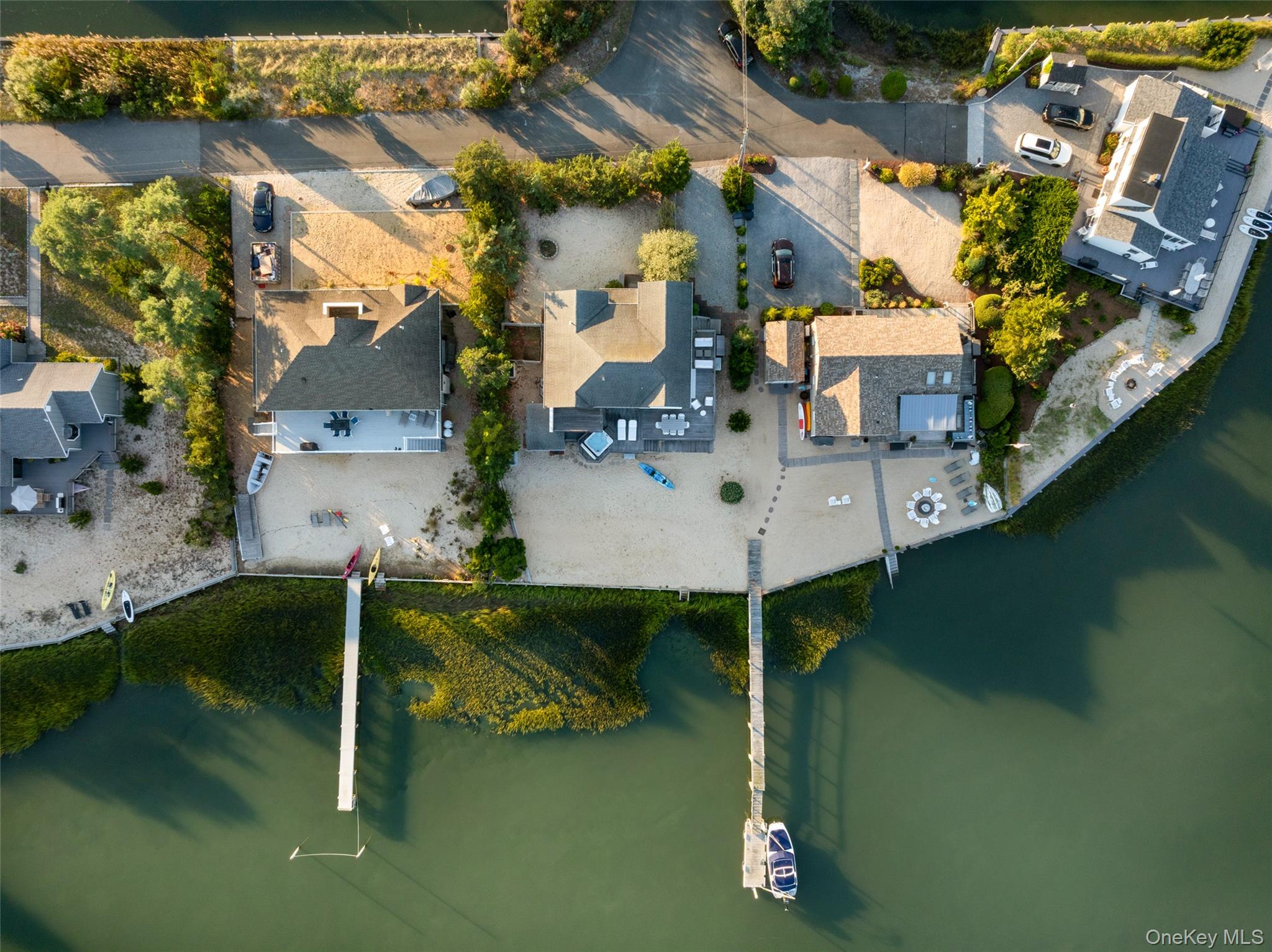 8 Landsend Lane, Southampton, NY 11968