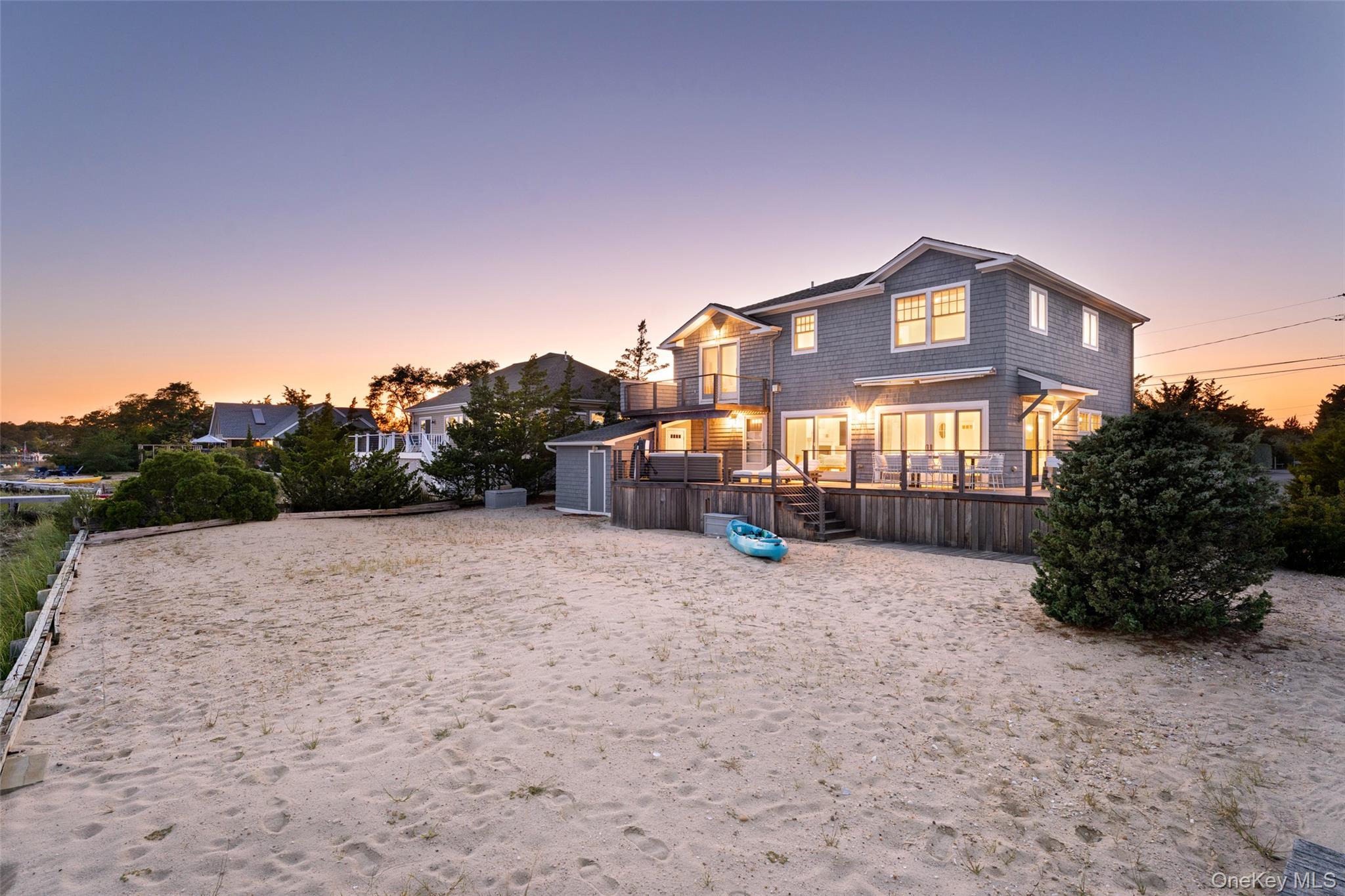 8 Landsend Lane, Southampton, NY 11968