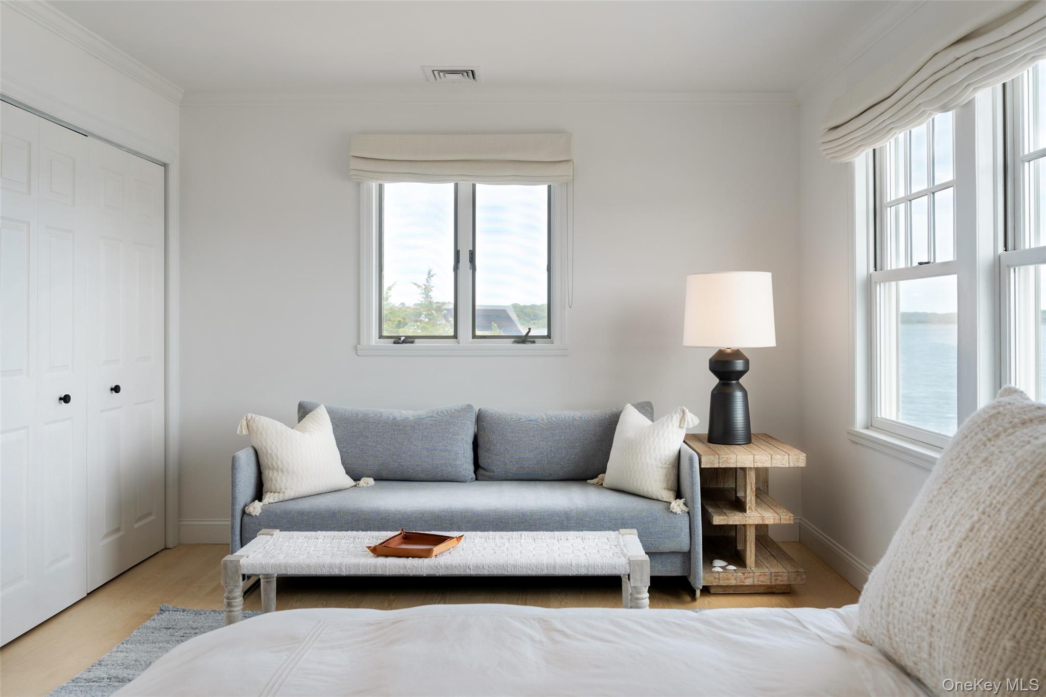 8 Landsend Lane, Southampton, NY 11968