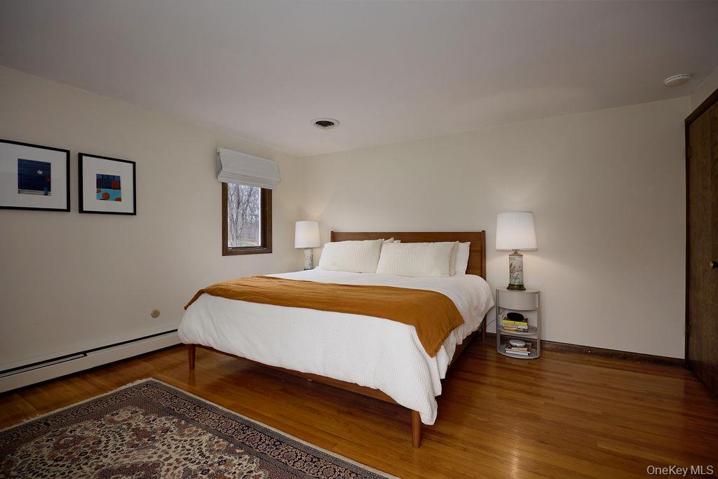 42 Thornwood Drive, Poughkeepsie, NY 12603