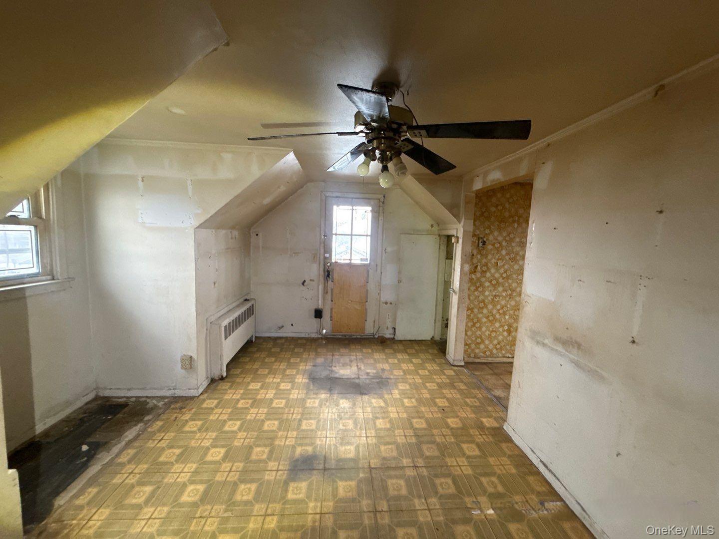 58 Roosevelt Place, Island Park, NY 11558