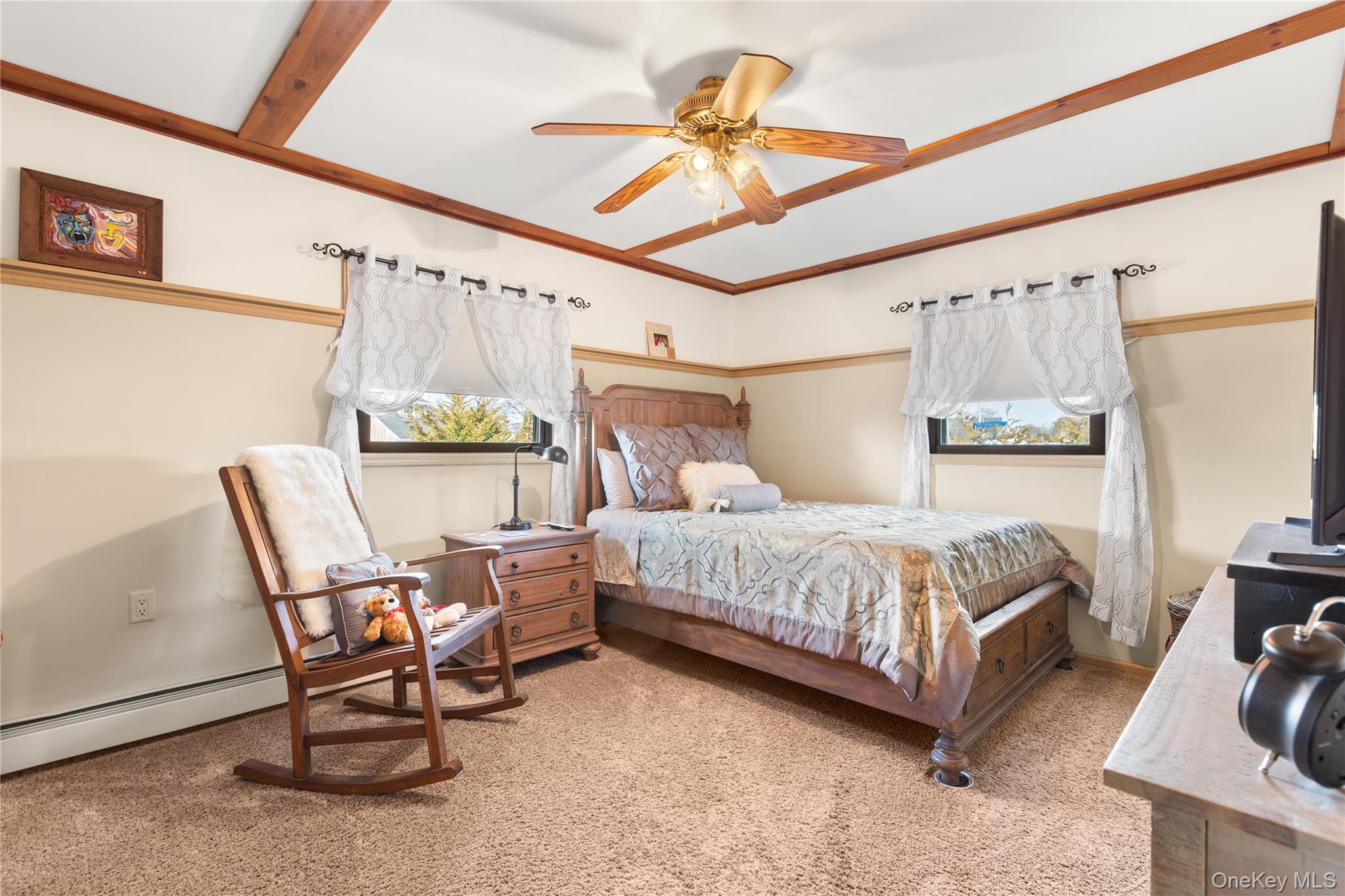 7 Montgomery Lane, Bay Shore, NY 11706