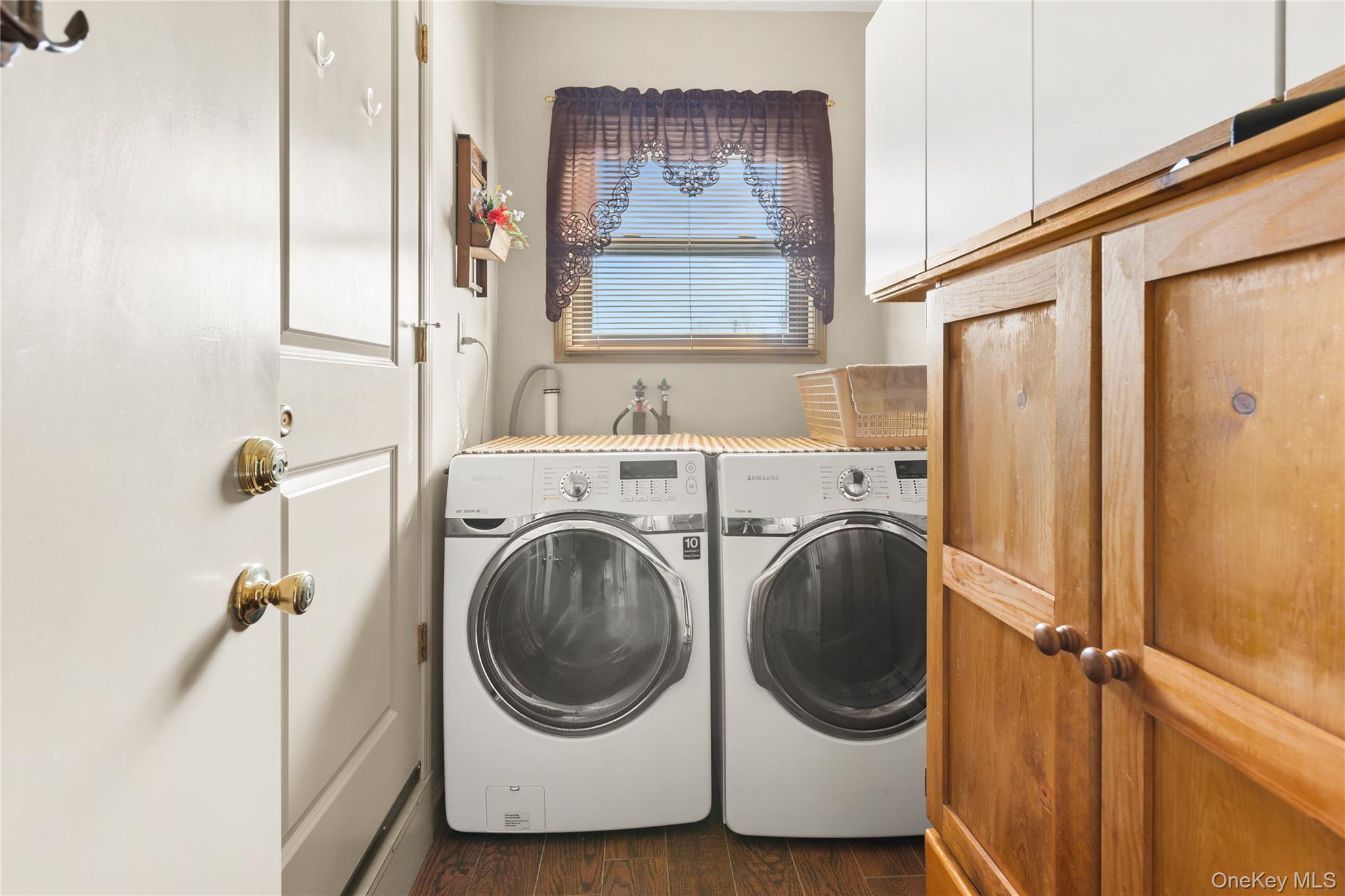 7 Montgomery Lane, Bay Shore, NY 11706