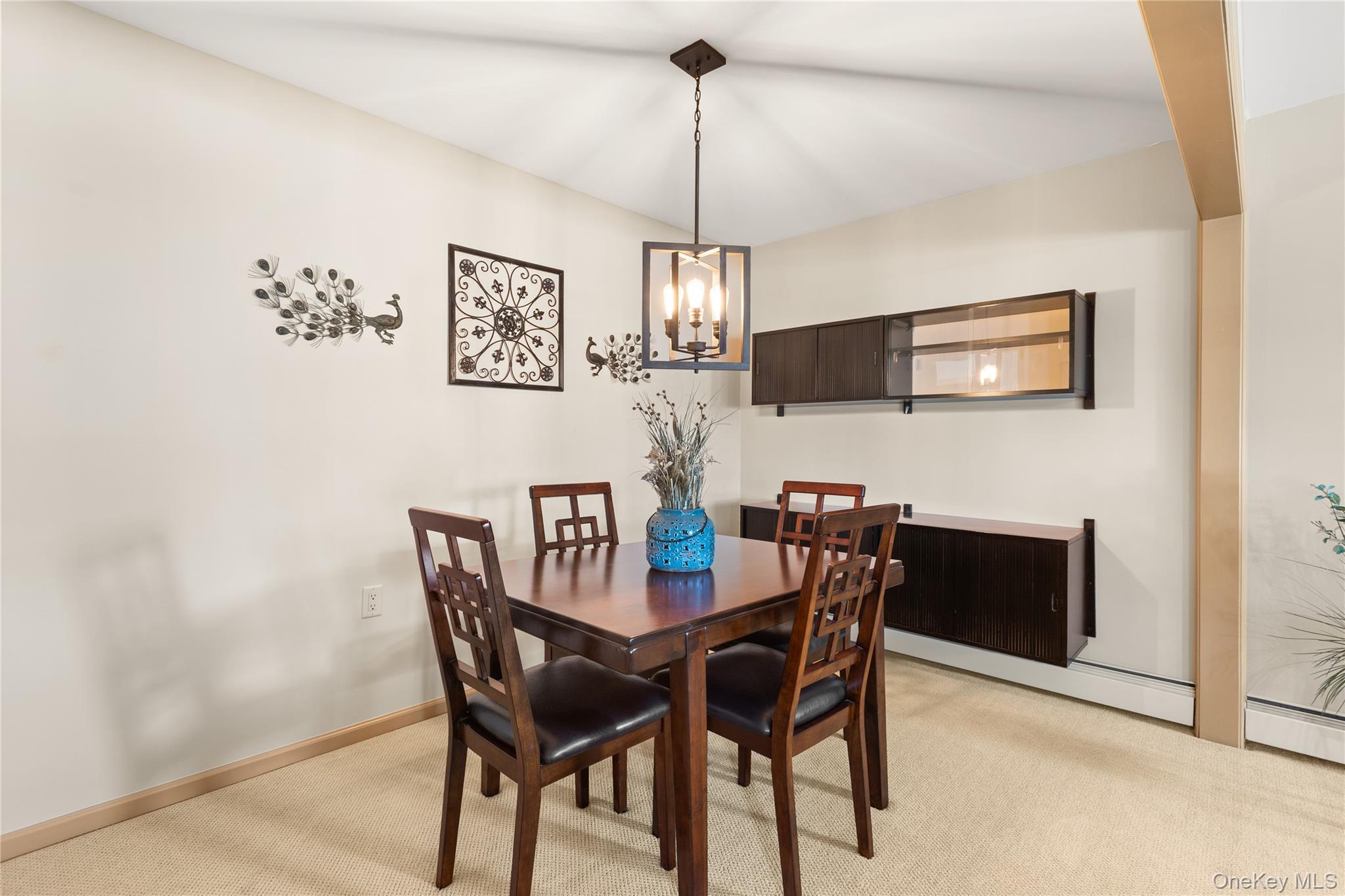 7 Montgomery Lane, Bay Shore, NY 11706