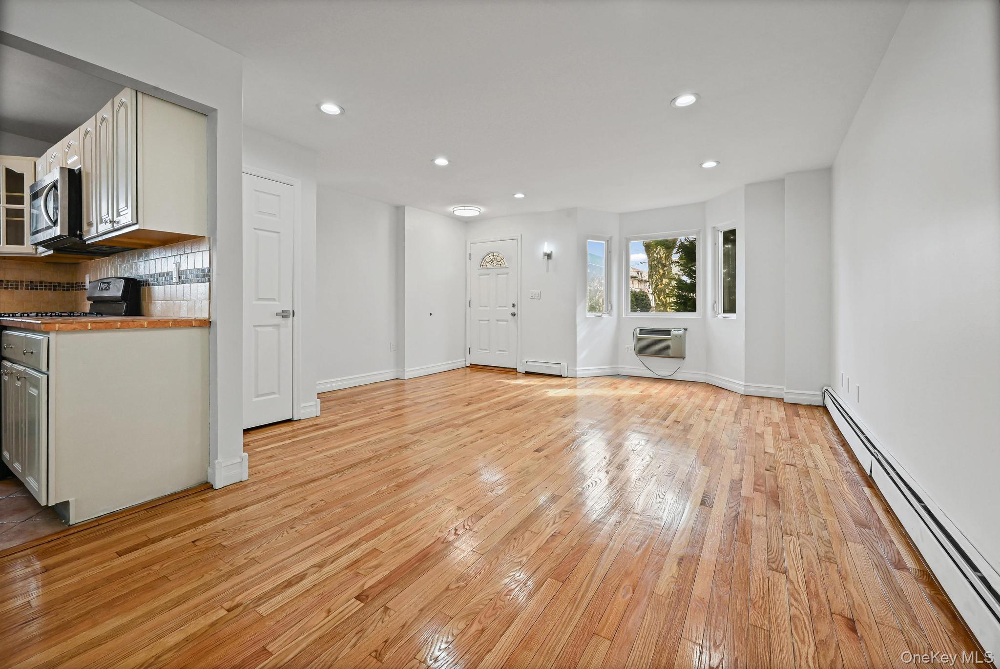 93-29 91st Avenue, Woodhaven, NY 11421