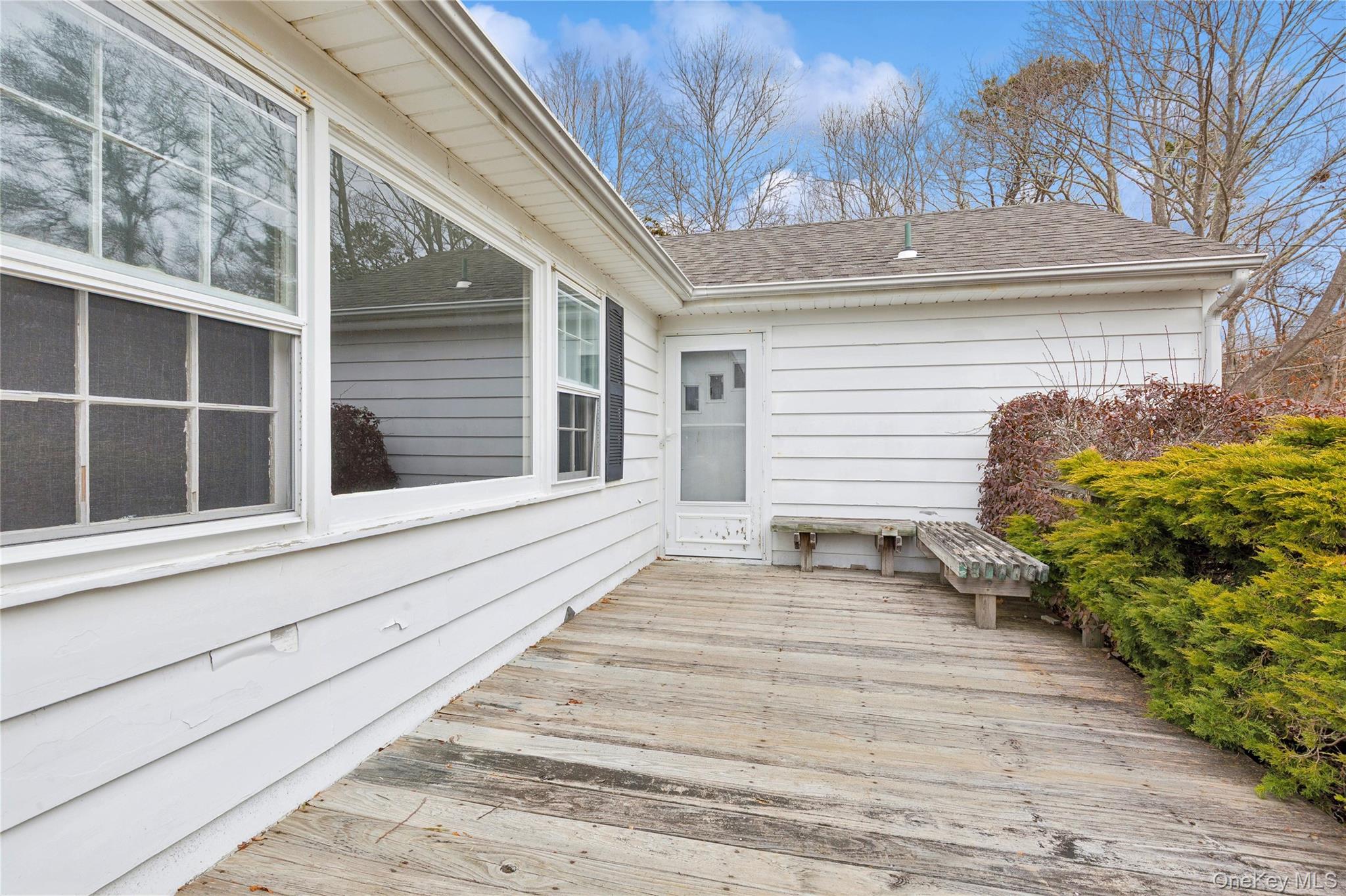 4 E Rampasture Road, Hampton Bays, NY 11946