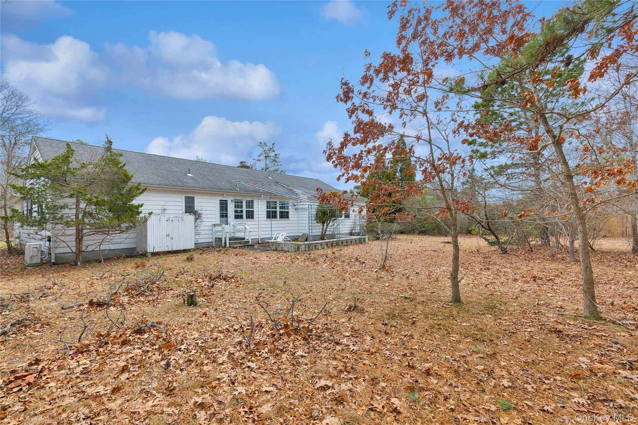 4 E Rampasture Road, Hampton Bays, NY 11946