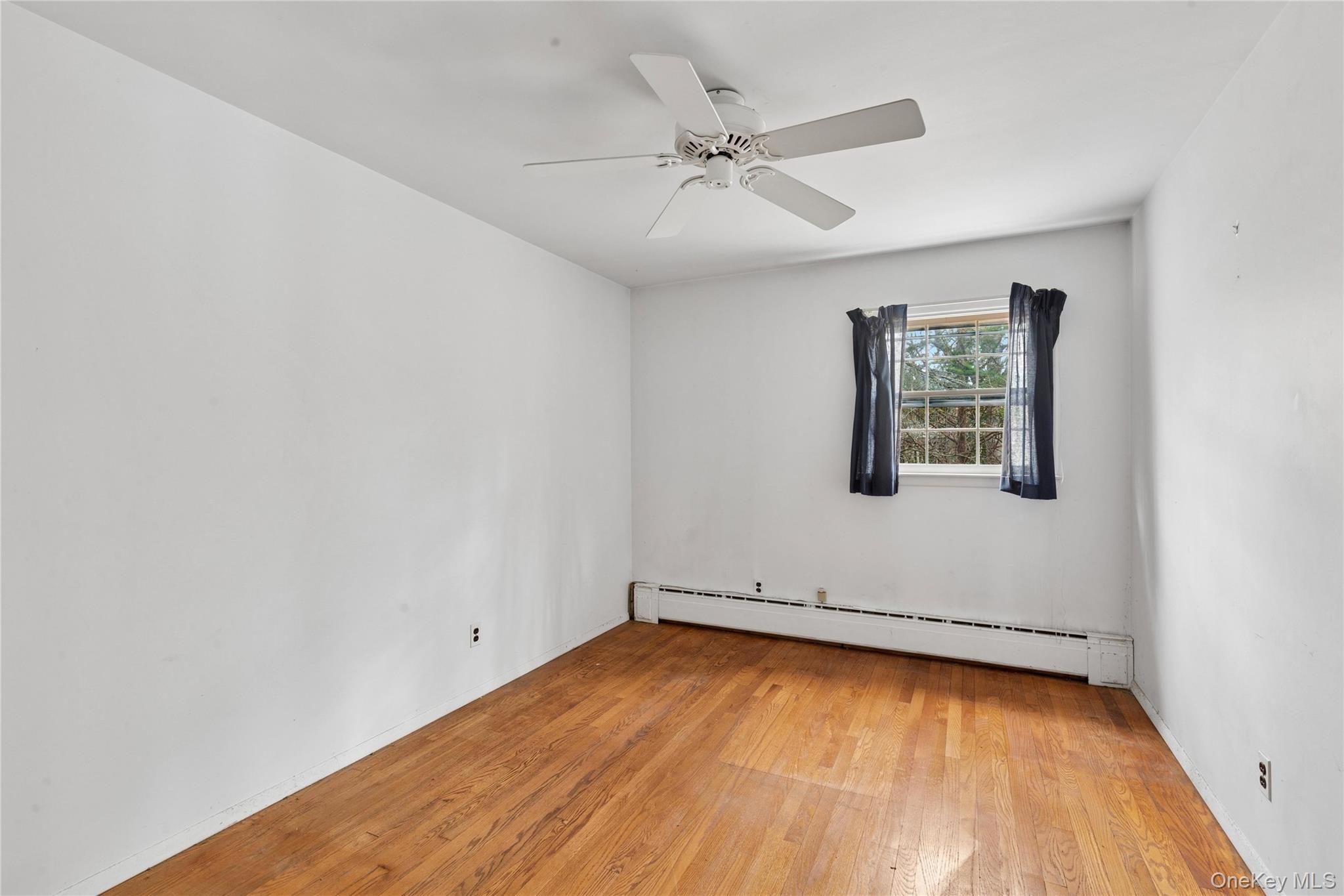 4 E Rampasture Road, Hampton Bays, NY 11946