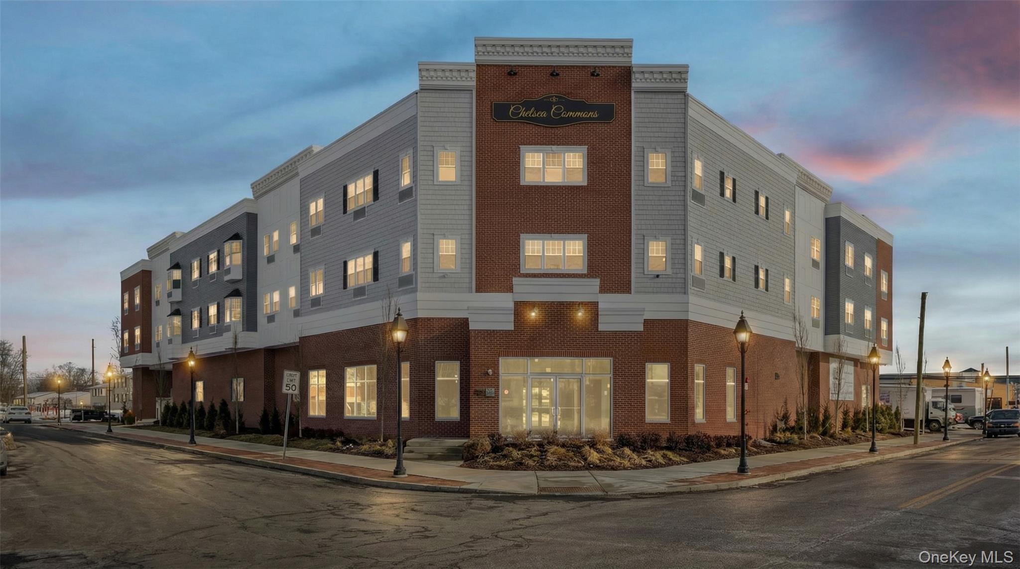 227 4th Avenue # 205D, Bay Shore, NY 11706