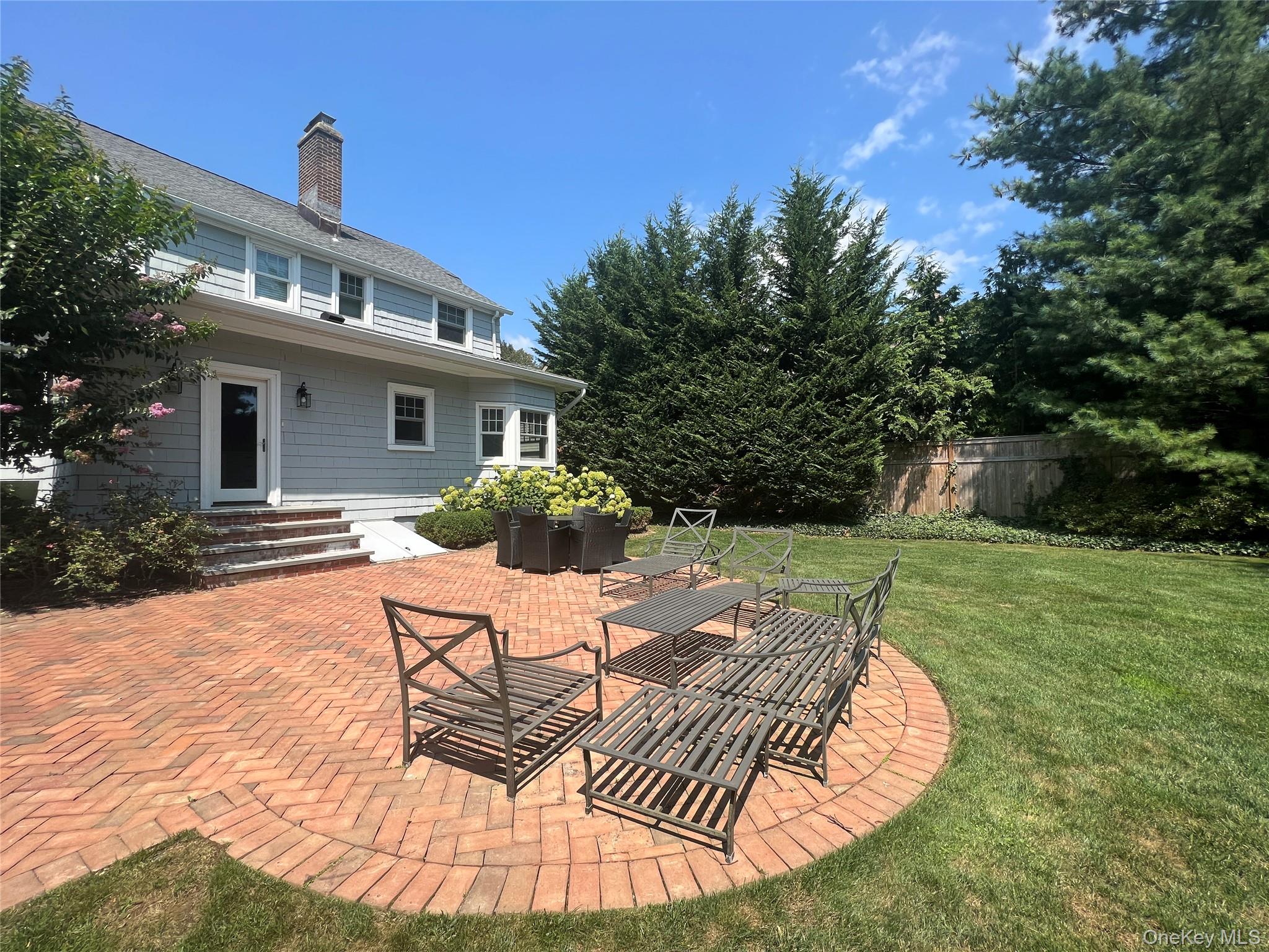 36 Midland Street, Cold Spring Harbor, NY 11724