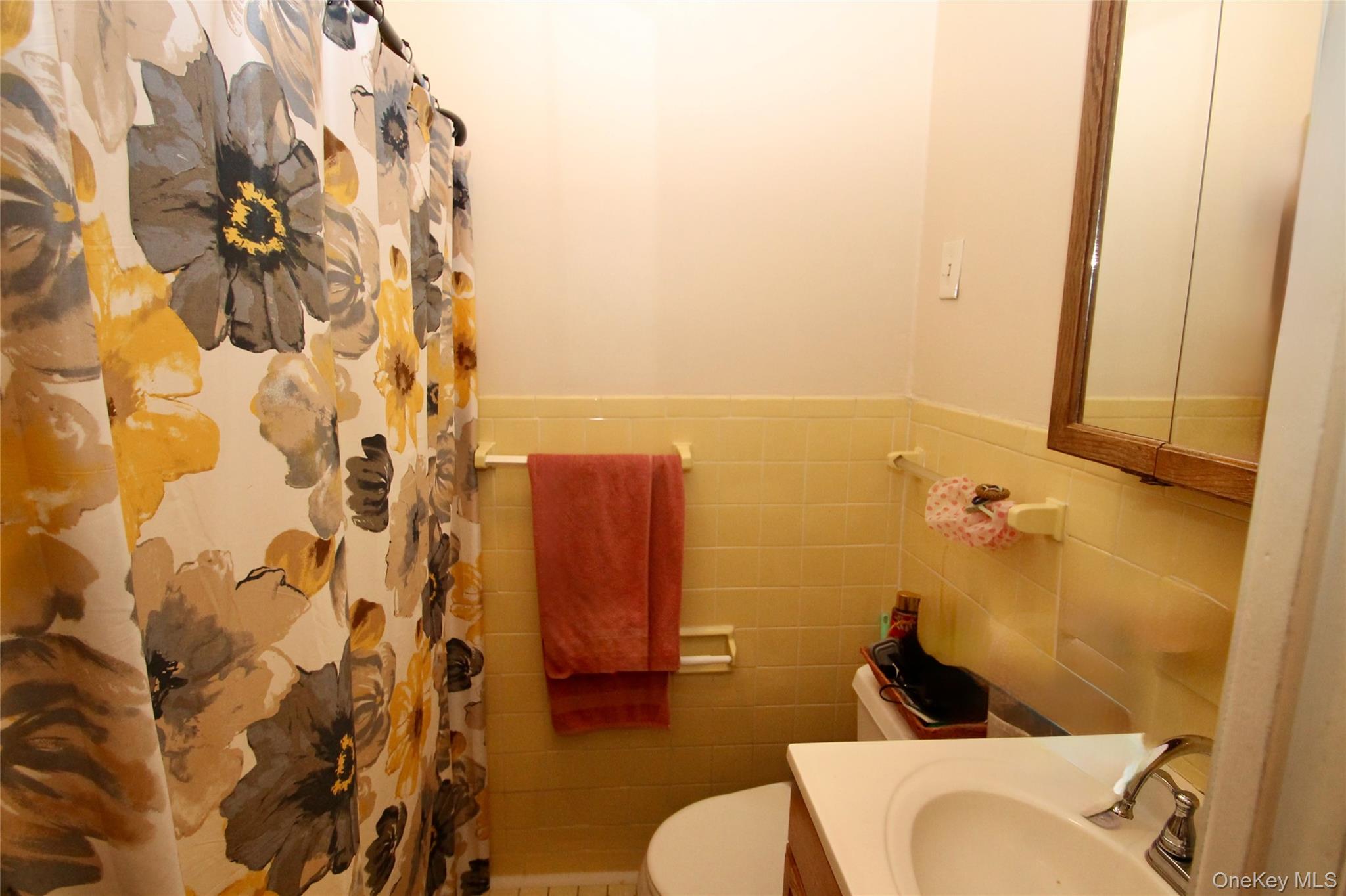 6622 79th Place, Middle Village, NY 11379