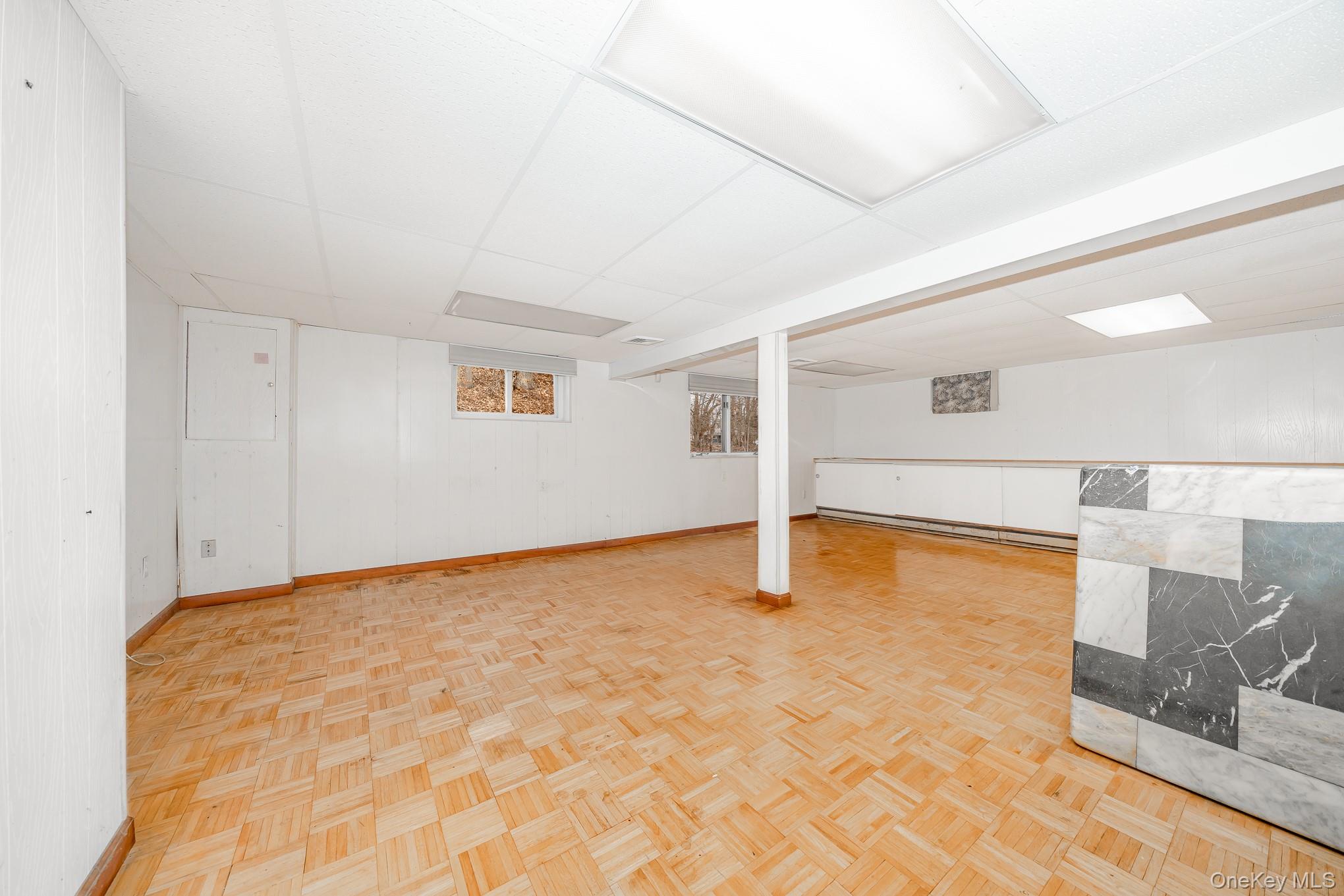 263 N Country Road, Smithtown, NY 11787