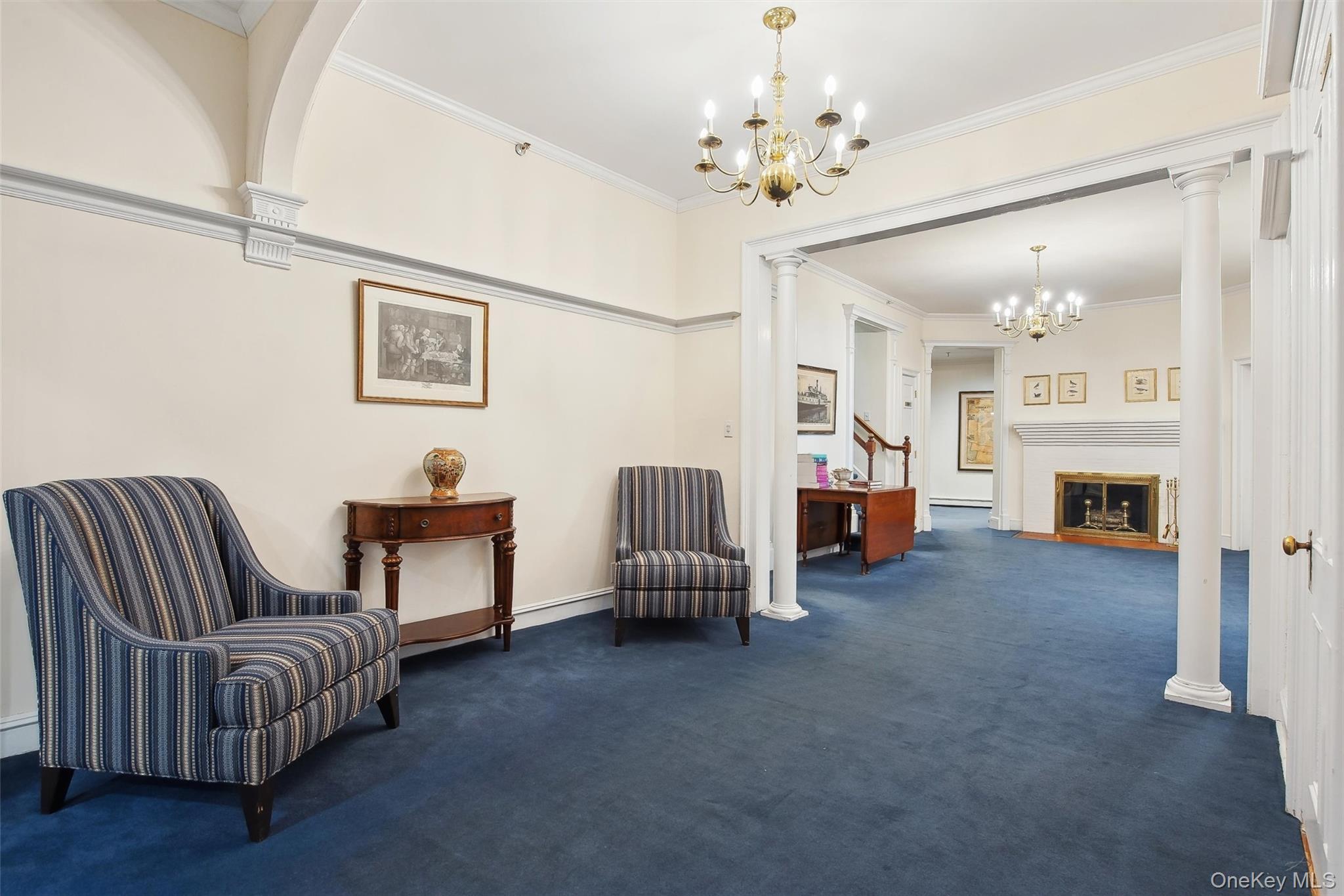 33 W 2nd Street, Riverhead, NY 11901