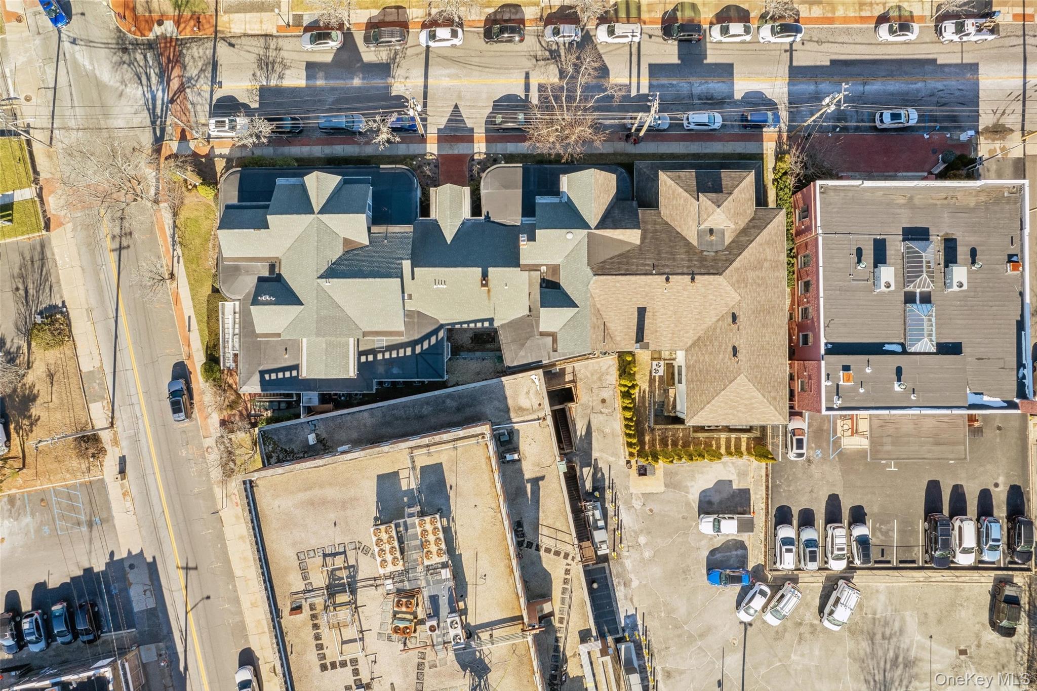 33 W 2nd Street, Riverhead, NY 11901