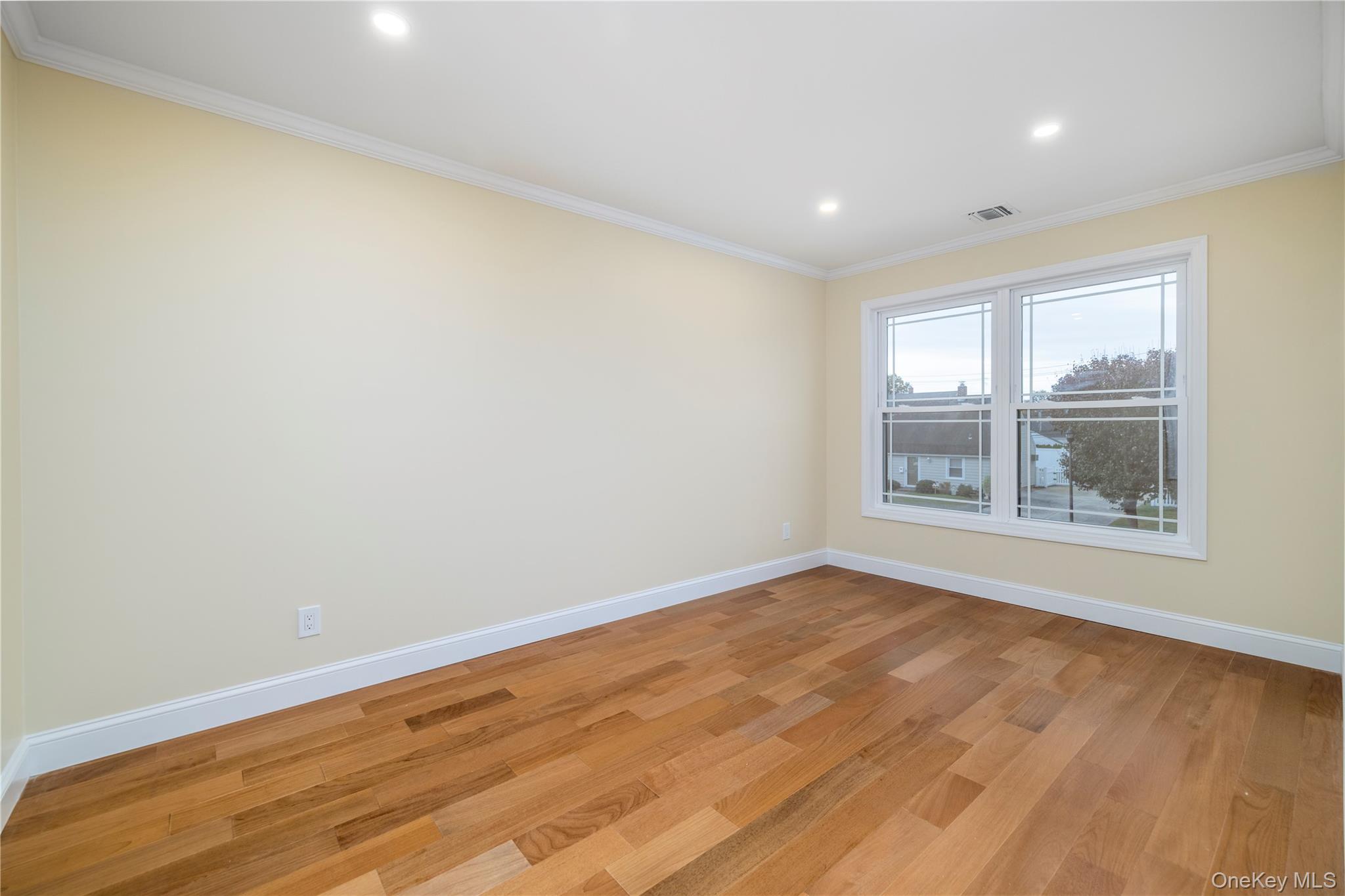 38 Heather Lane, Levittown, NY 11756