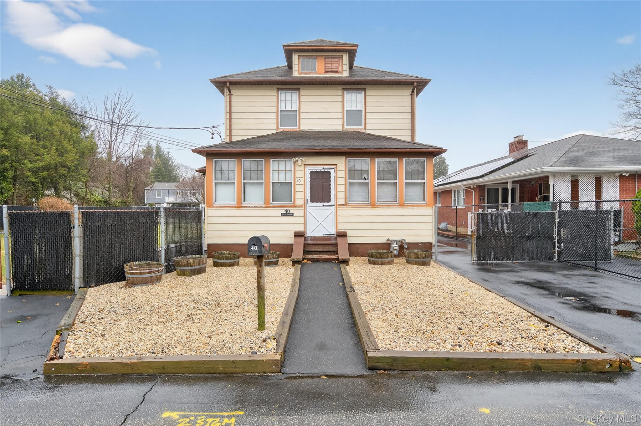 40 E 24th Street, Huntington Station, NY 11746