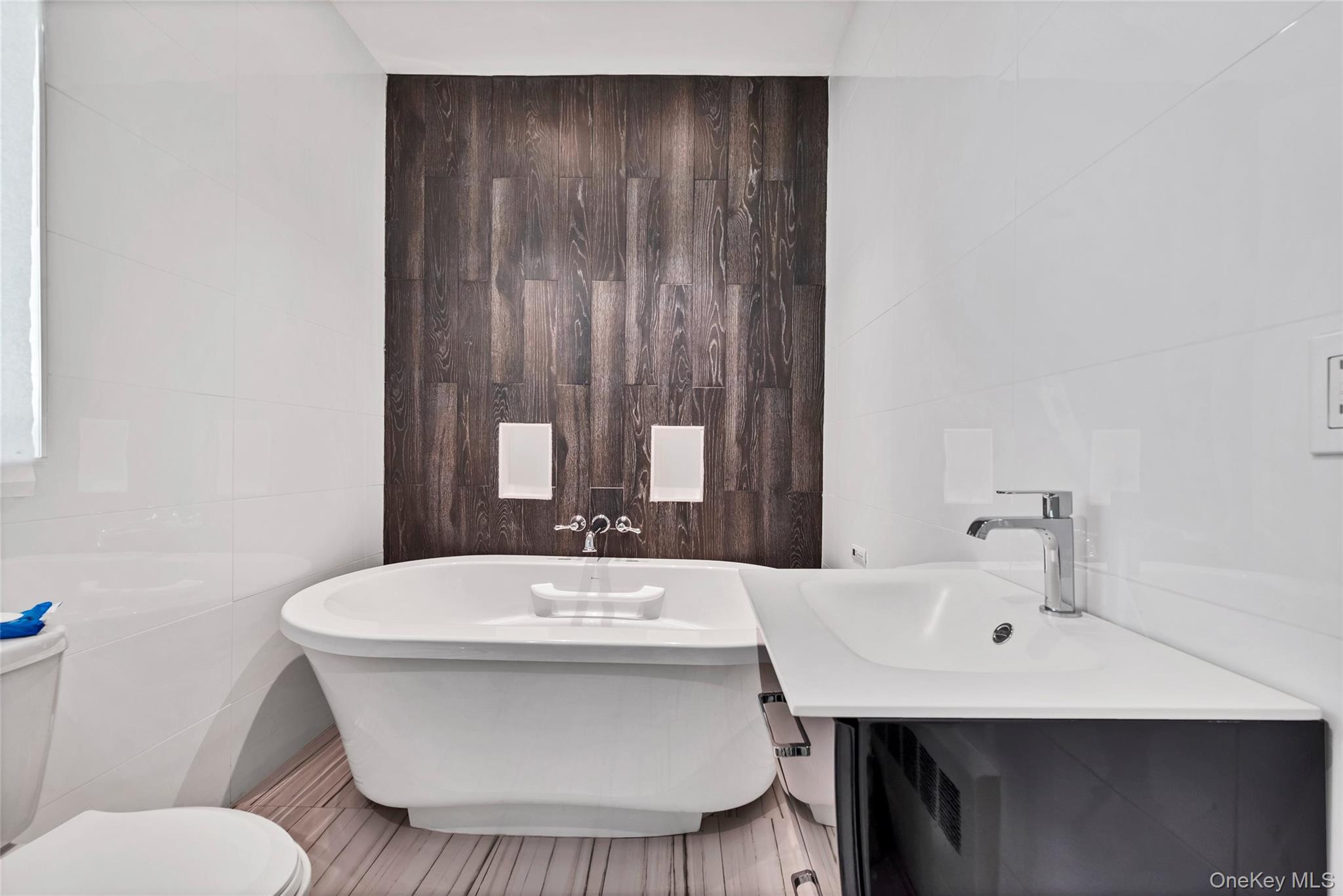 31 Walnut Ridge Lane, Bloomingburg, NY 12721