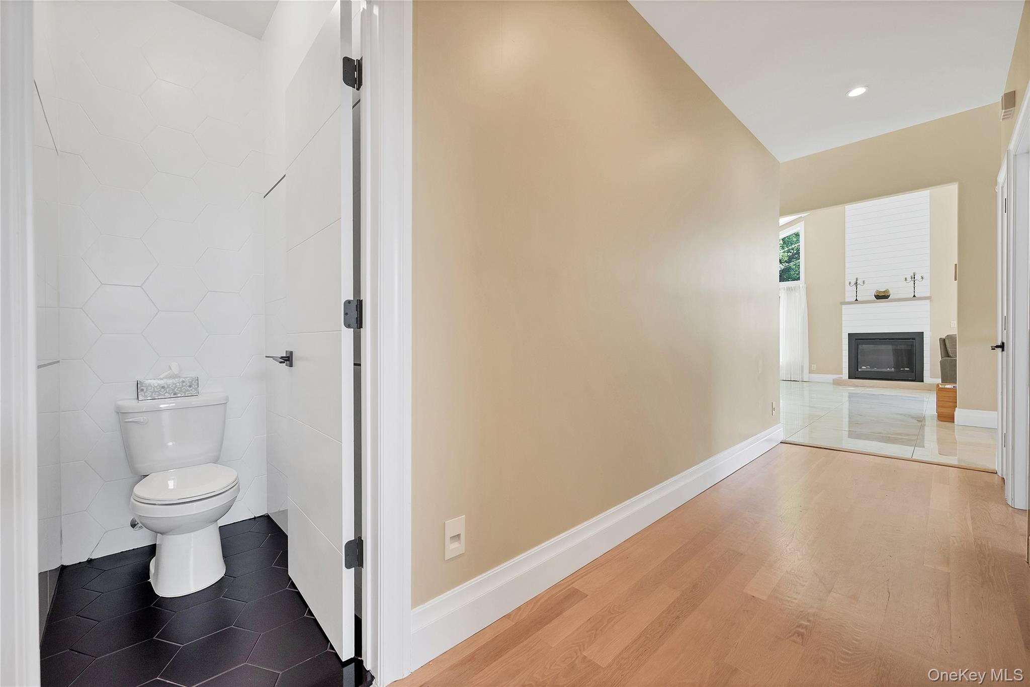 31 Walnut Ridge Lane, Bloomingburg, NY 12721