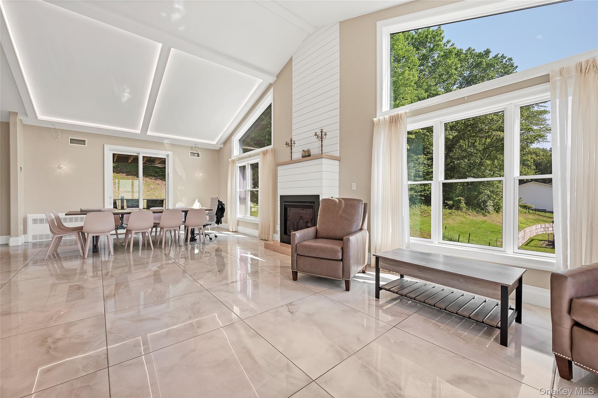 31 Walnut Ridge Lane, Bloomingburg, NY 12721