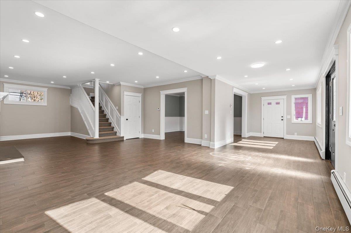 348 Mulry Lane, Lawrence, NY 11559