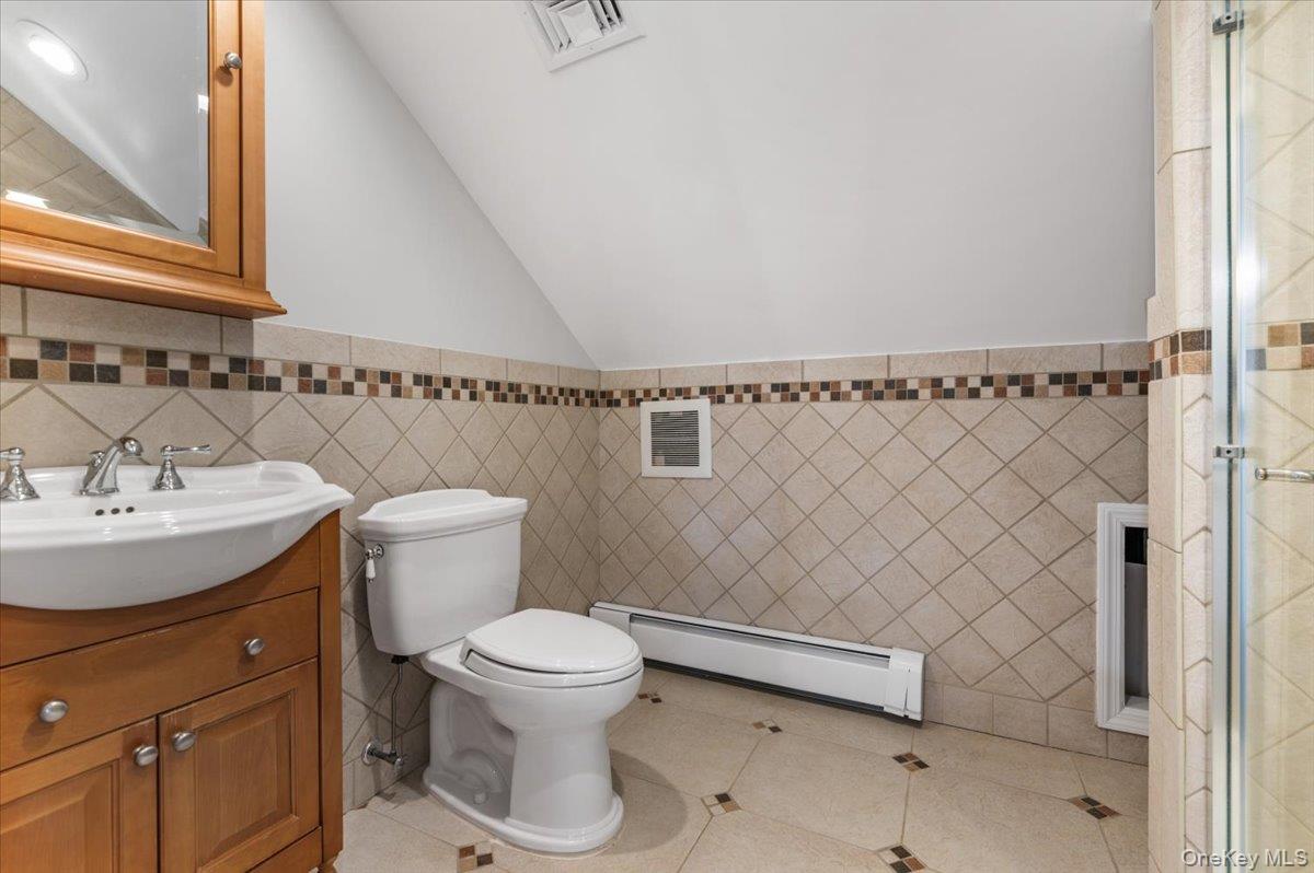 348 Mulry Lane, Lawrence, NY 11559