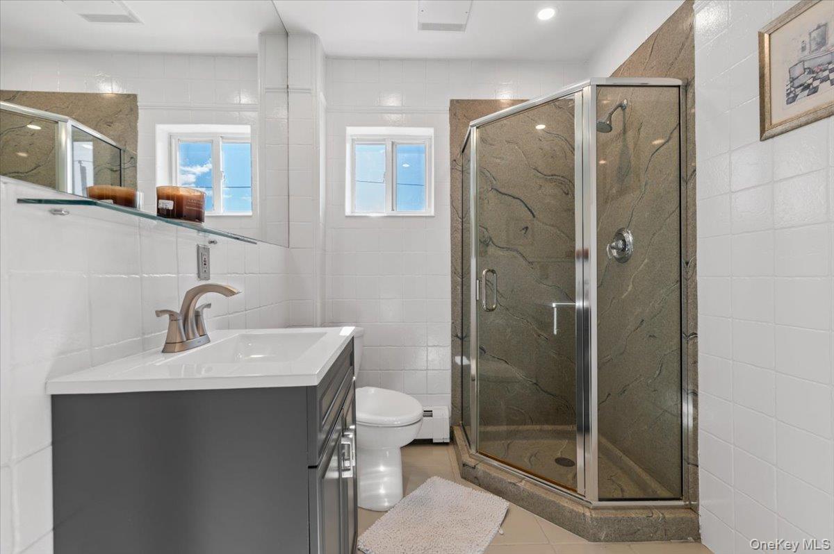 348 Mulry Lane, Lawrence, NY 11559