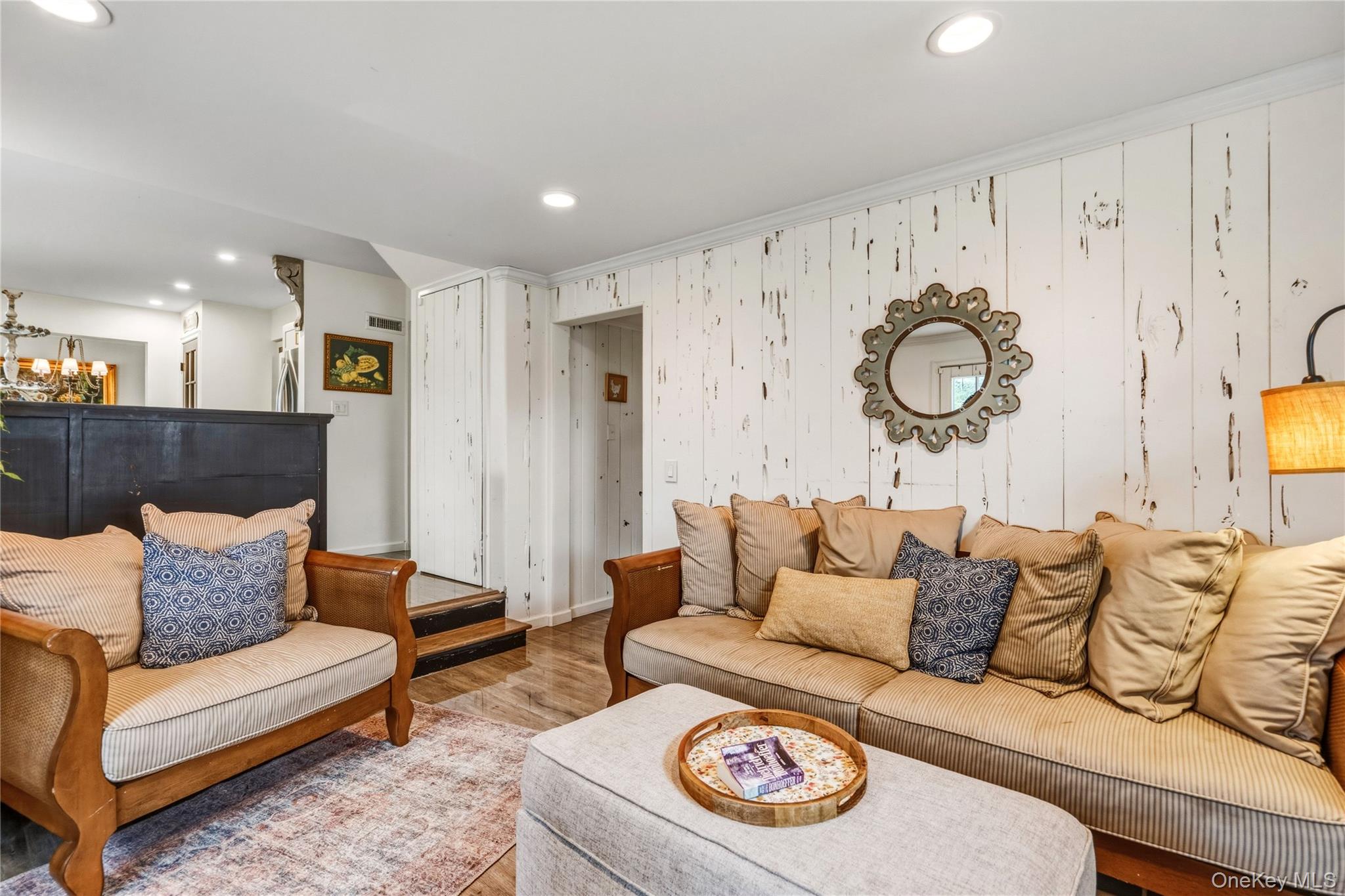 31 Munson Court, Melville, NY 11747