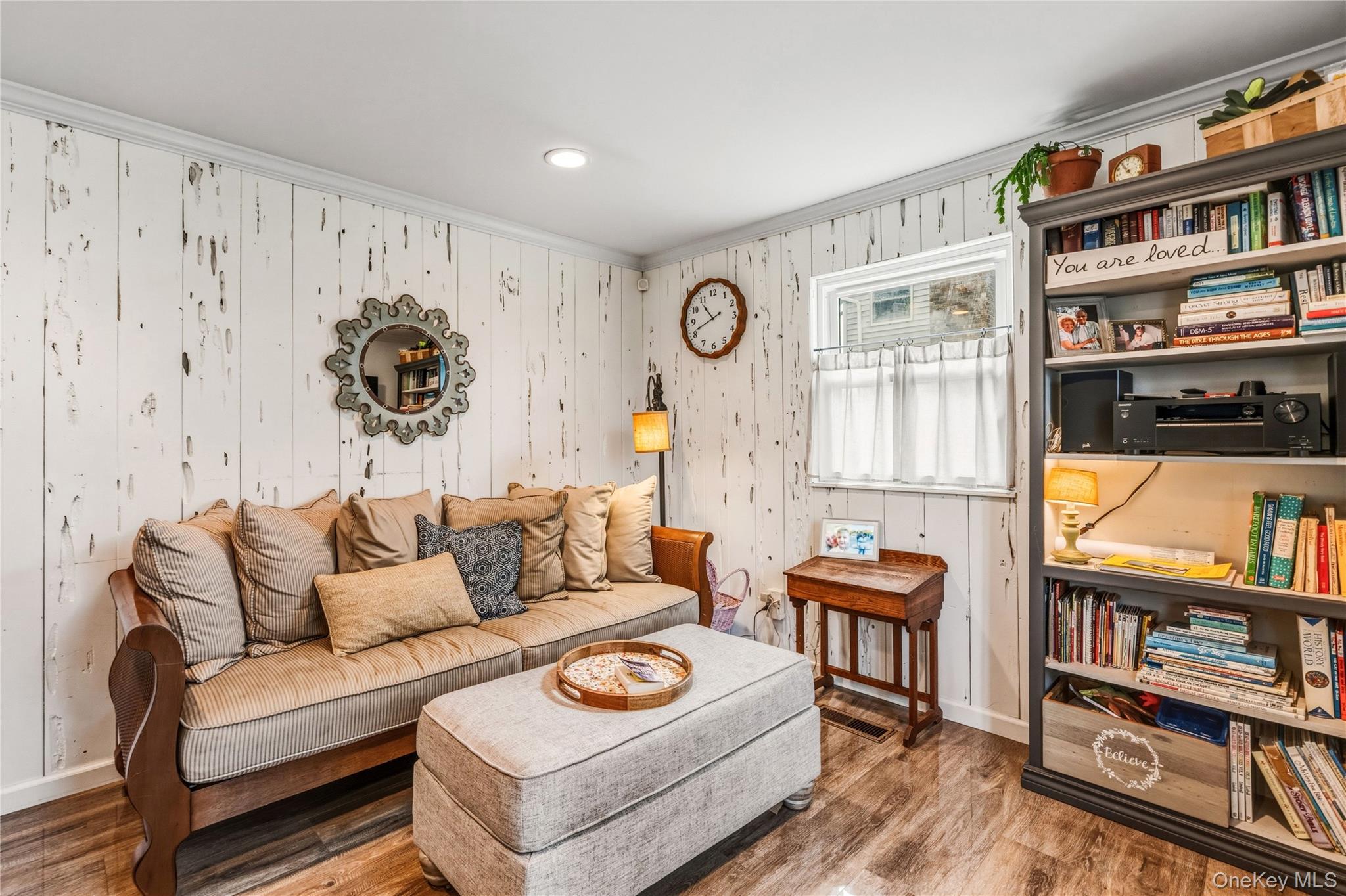 31 Munson Court, Melville, NY 11747