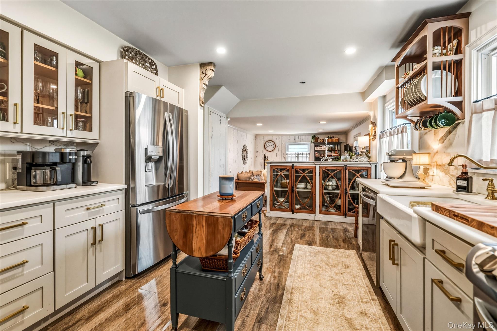 31 Munson Court, Melville, NY 11747